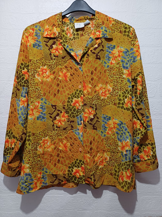 Ship & Shore Petite Colourful Mixed Floral Print Long Sleeve Vintage Style Shirt Size L 23" PTP - Very Good Condition