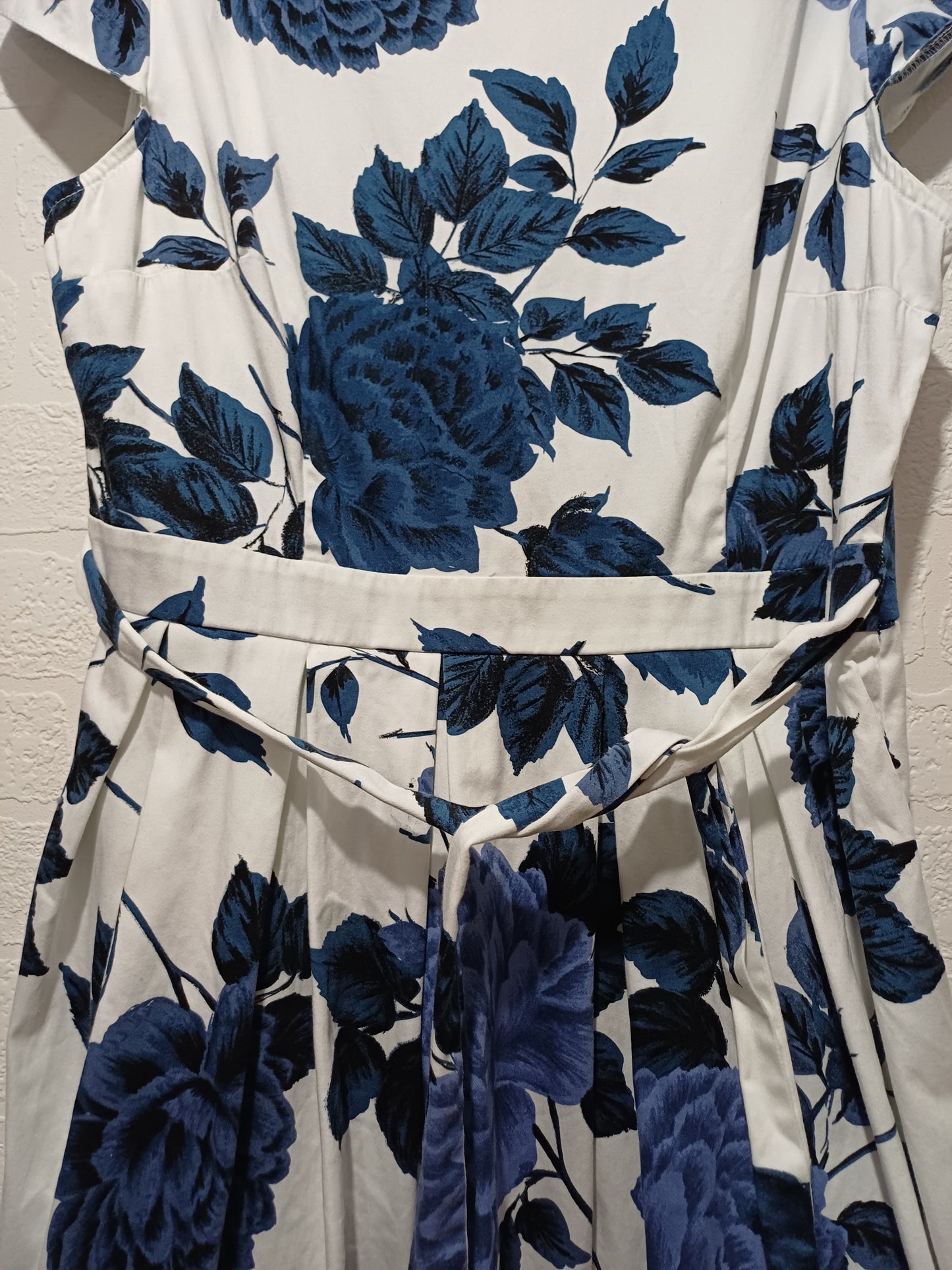Dorothy Perkins Blue and White Floral Skater Midi Dress Size 16 - Very Good Condition