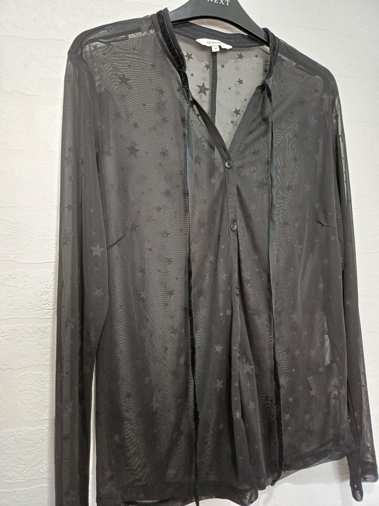 Sandwich Black Star Print Semi-Sheer Mesh Top Medium 20" PTP - Very Good Condition