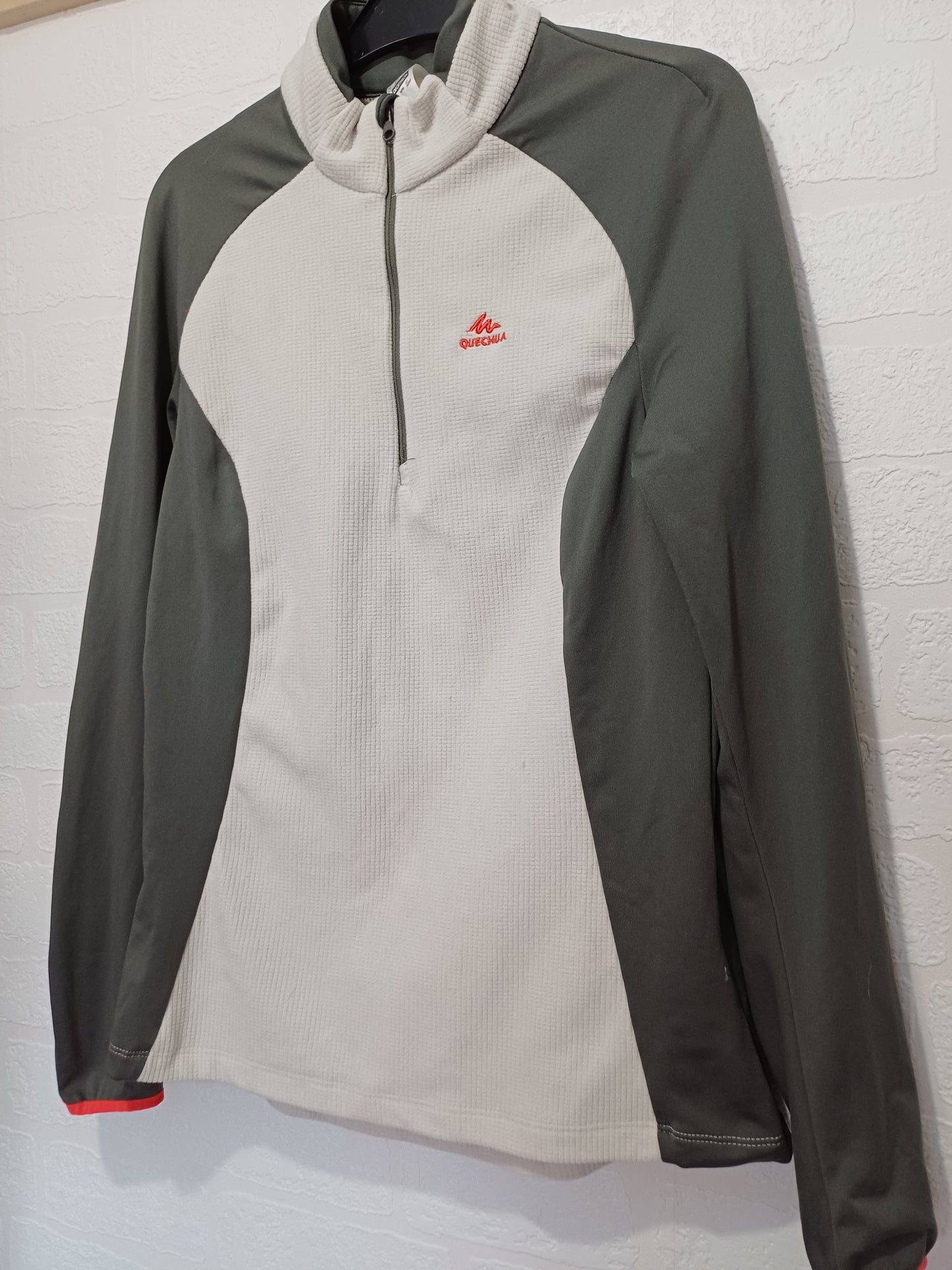 Quechua MH500 Beige Khaki Waffle Fleece Half Zip Top Medium 18" PTP - Good Condition