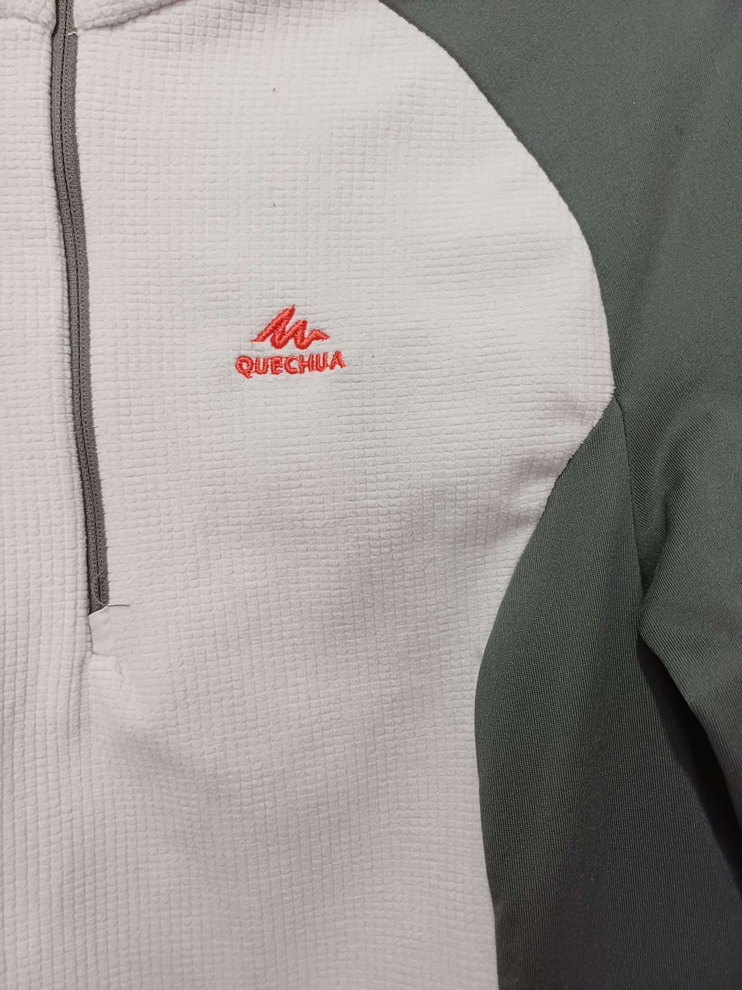 Quechua MH500 Beige Khaki Waffle Fleece Half Zip Top Medium 18" PTP - Good Condition
