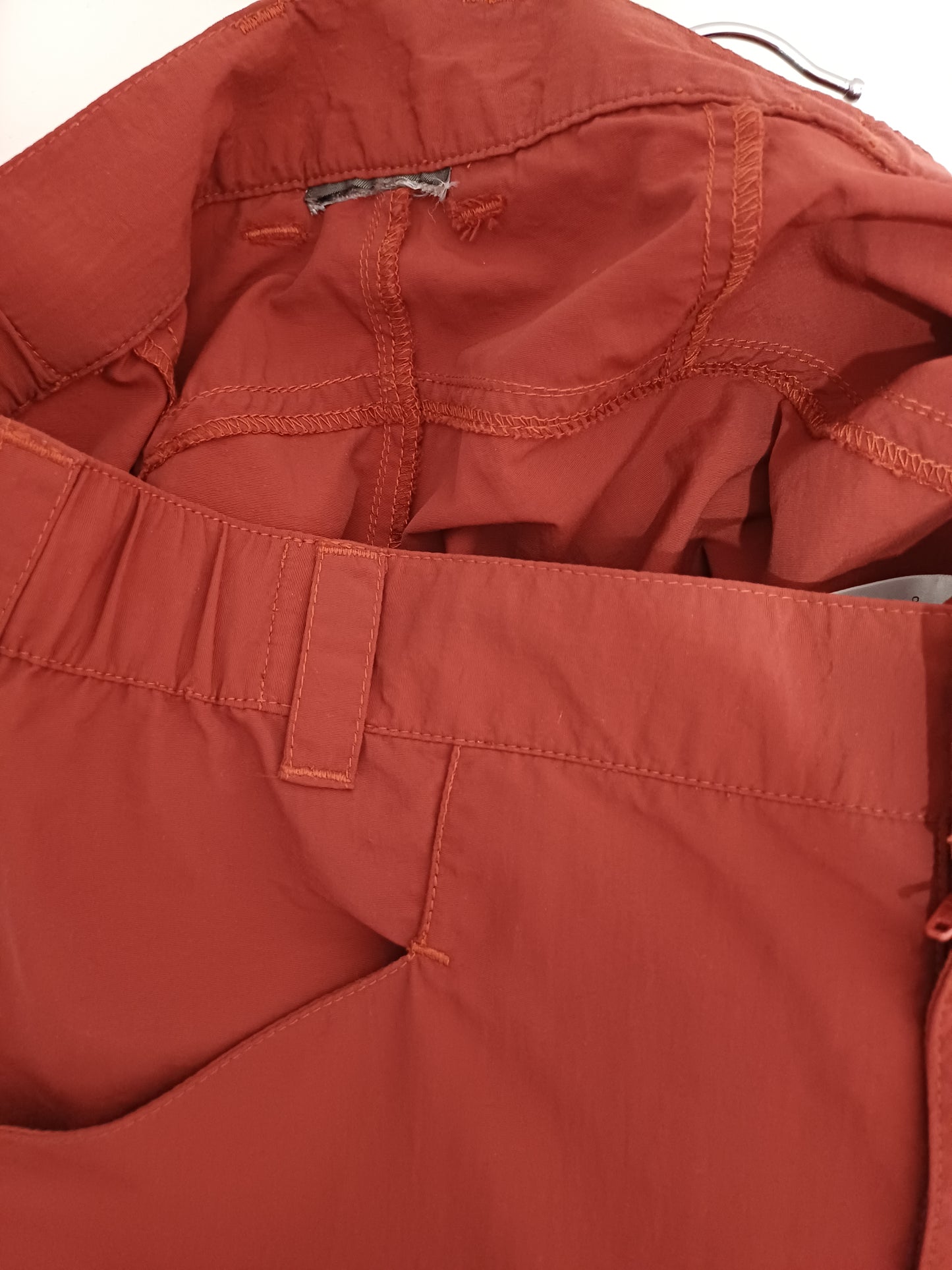 Jack Wolfskin Rust Orange Lightweight Cargo Trousers 28W 28L - Very Good Condition