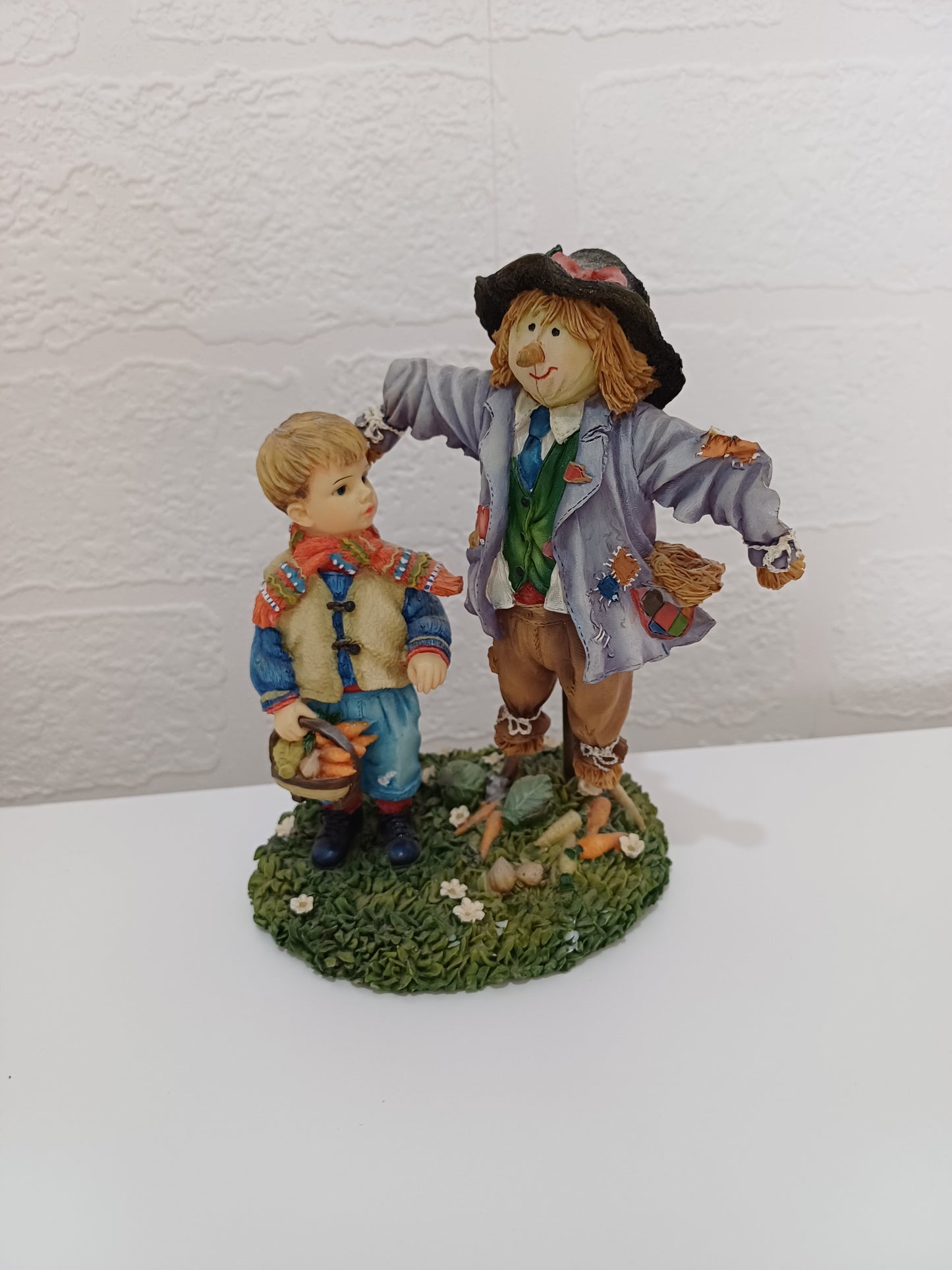 Leonardo Collection Sam and the Scarecrow Figurine by Christine Haworth - Very Good Condition
