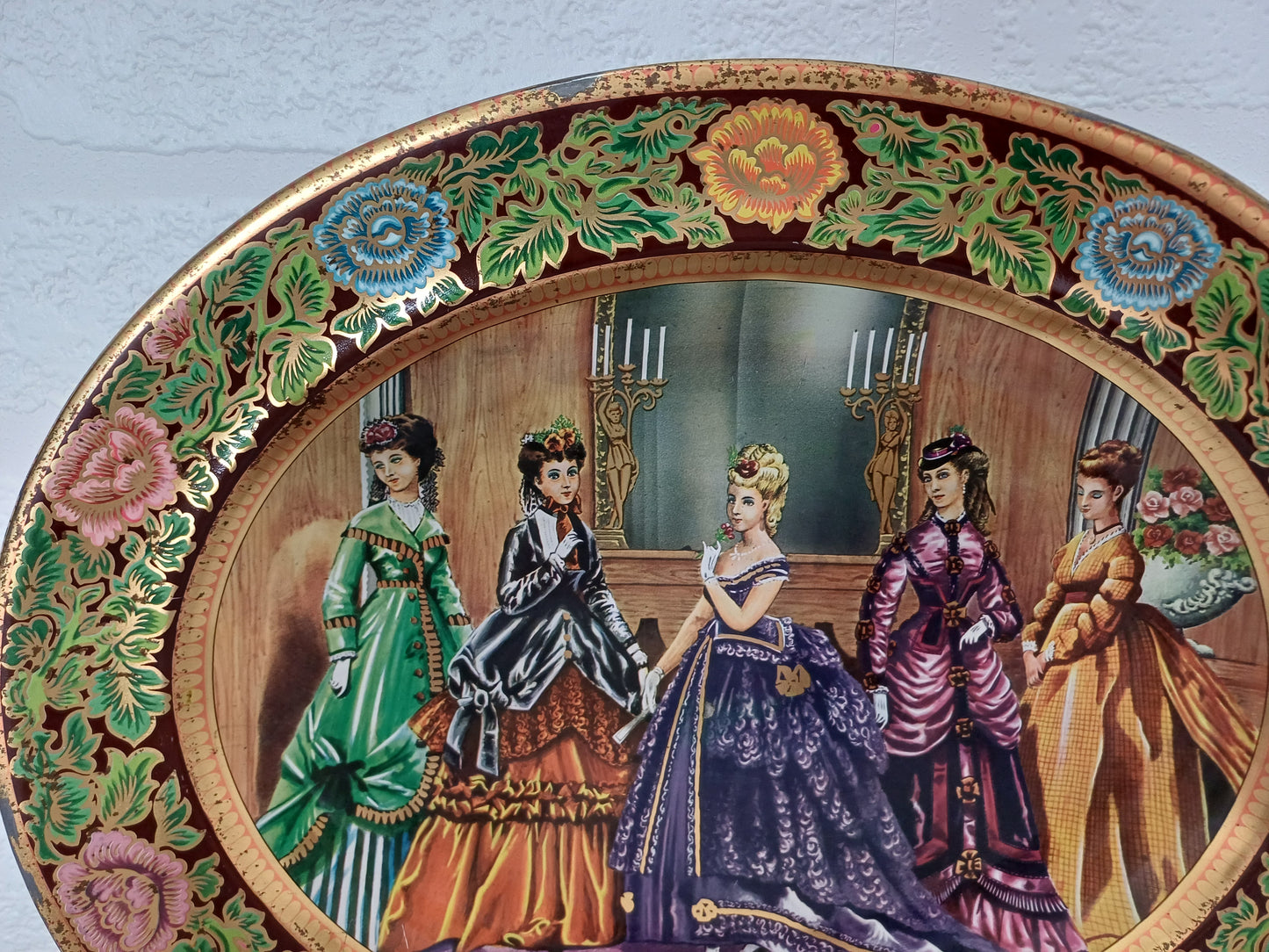 Daher Victorian Ladies Courtship Scene Oval Tin Wall Decor / Serving Tray Pair - Good Condition