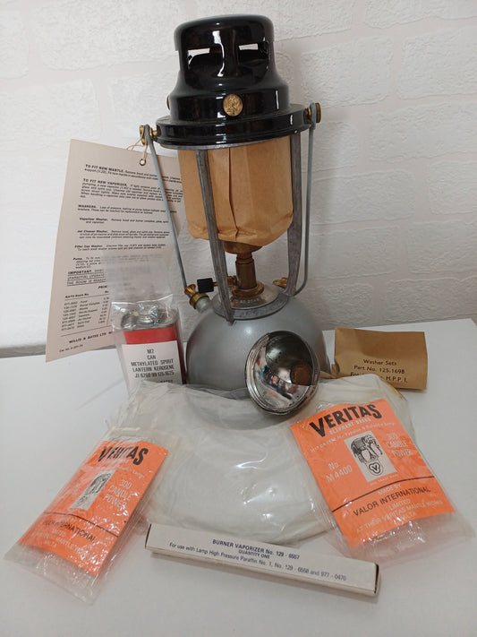 1985 British Military Trade Pack – Willis & Bates M320 Kerosene Lantern – Excellent Open Box Condition