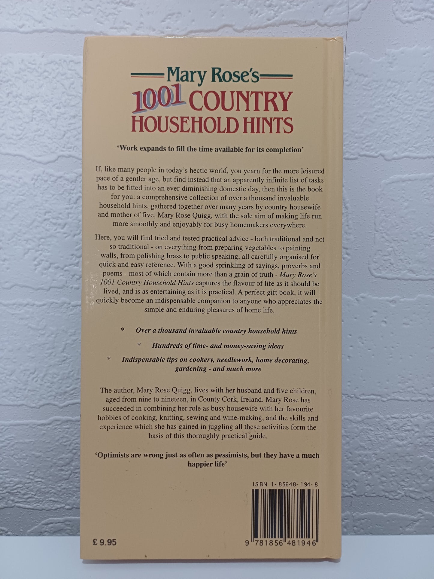 Mary Rose Quigg 1001 Country Household Hints Hardback Book - Very Good Condition