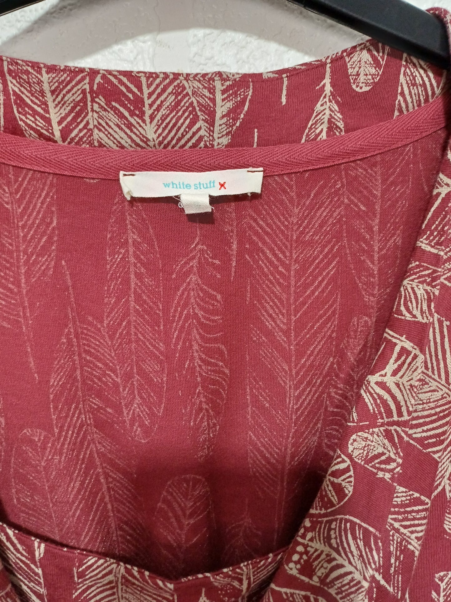 White Stuff Red/Burgundy Leaf Print Midi Dress Size 8 15" PTP - Very Good Condition