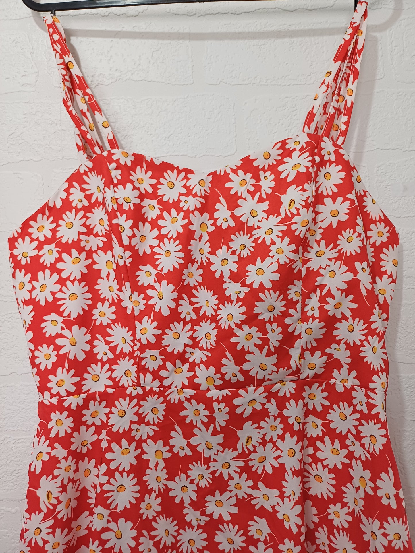 Shein Red Daisy Floral Sundress Medium 16" PTP - Very Good Condition