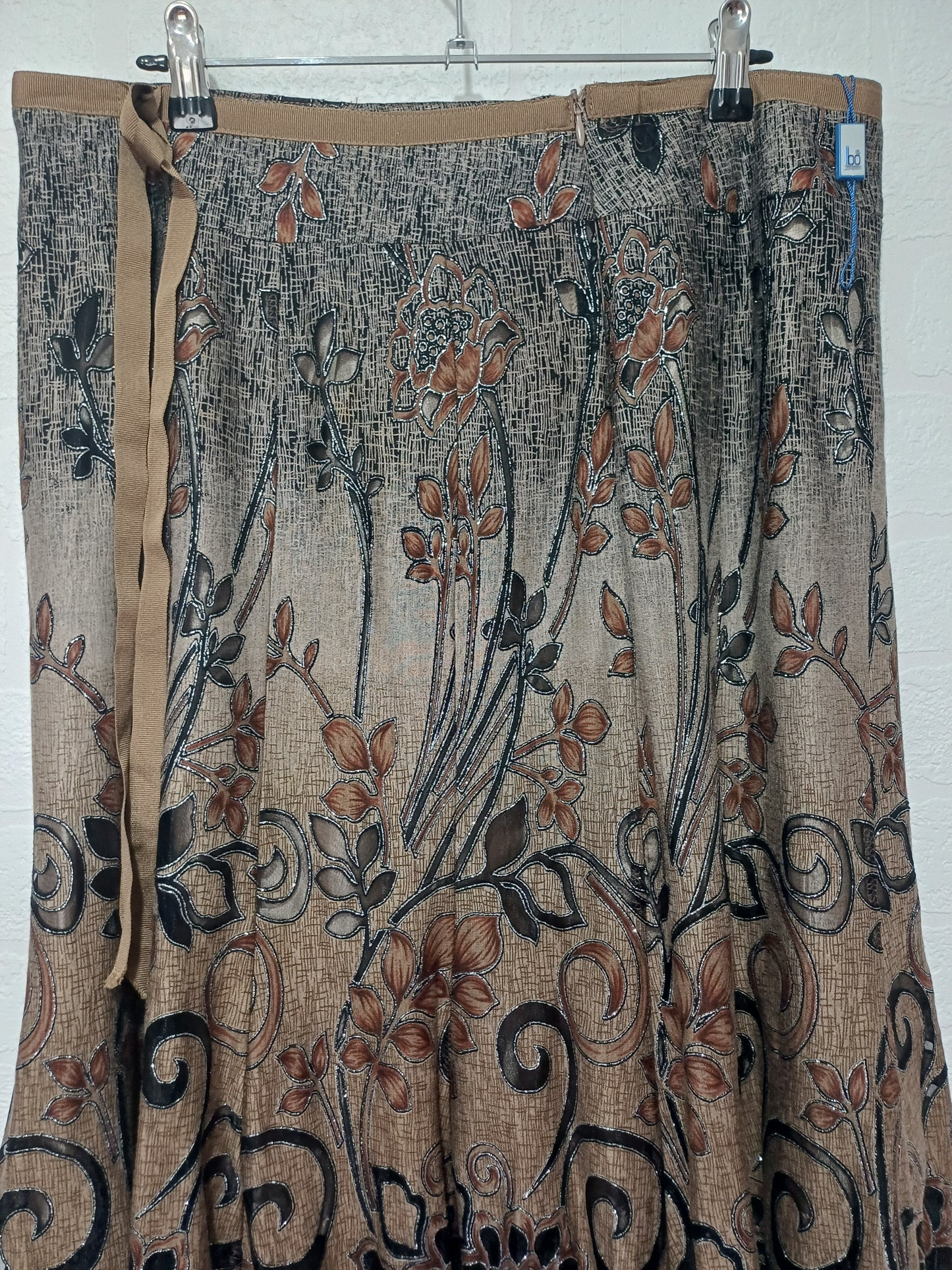 LBO London Brown Floral Midi Skirt Size 16 - Excellent Condition
