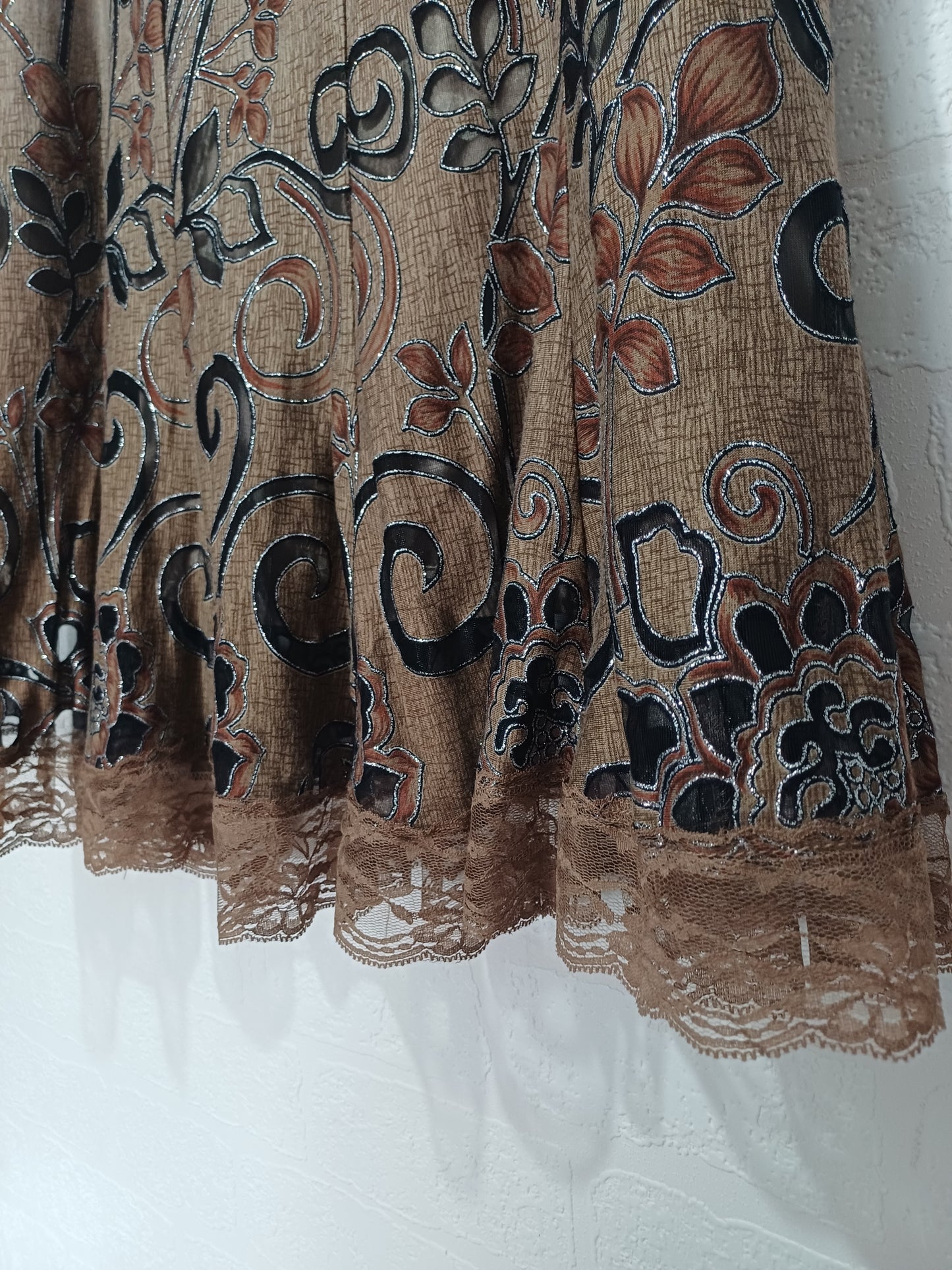 LBO London Brown Floral Midi Skirt Size 16 - Excellent Condition