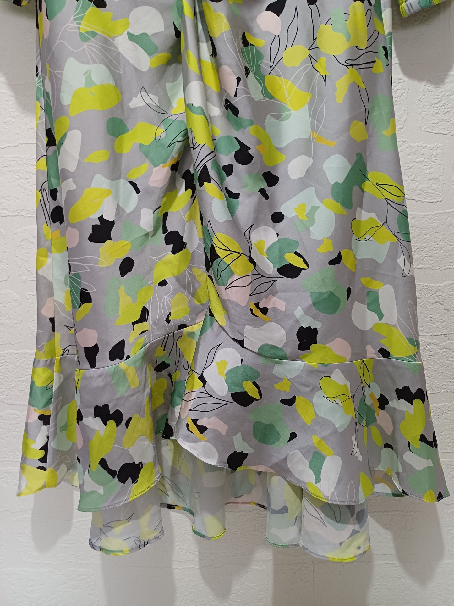 Chi Chi London Grey Green Yellow Abstract Print Twist Front Midi Dress Size 12 17" PTP - Very Good Condition
