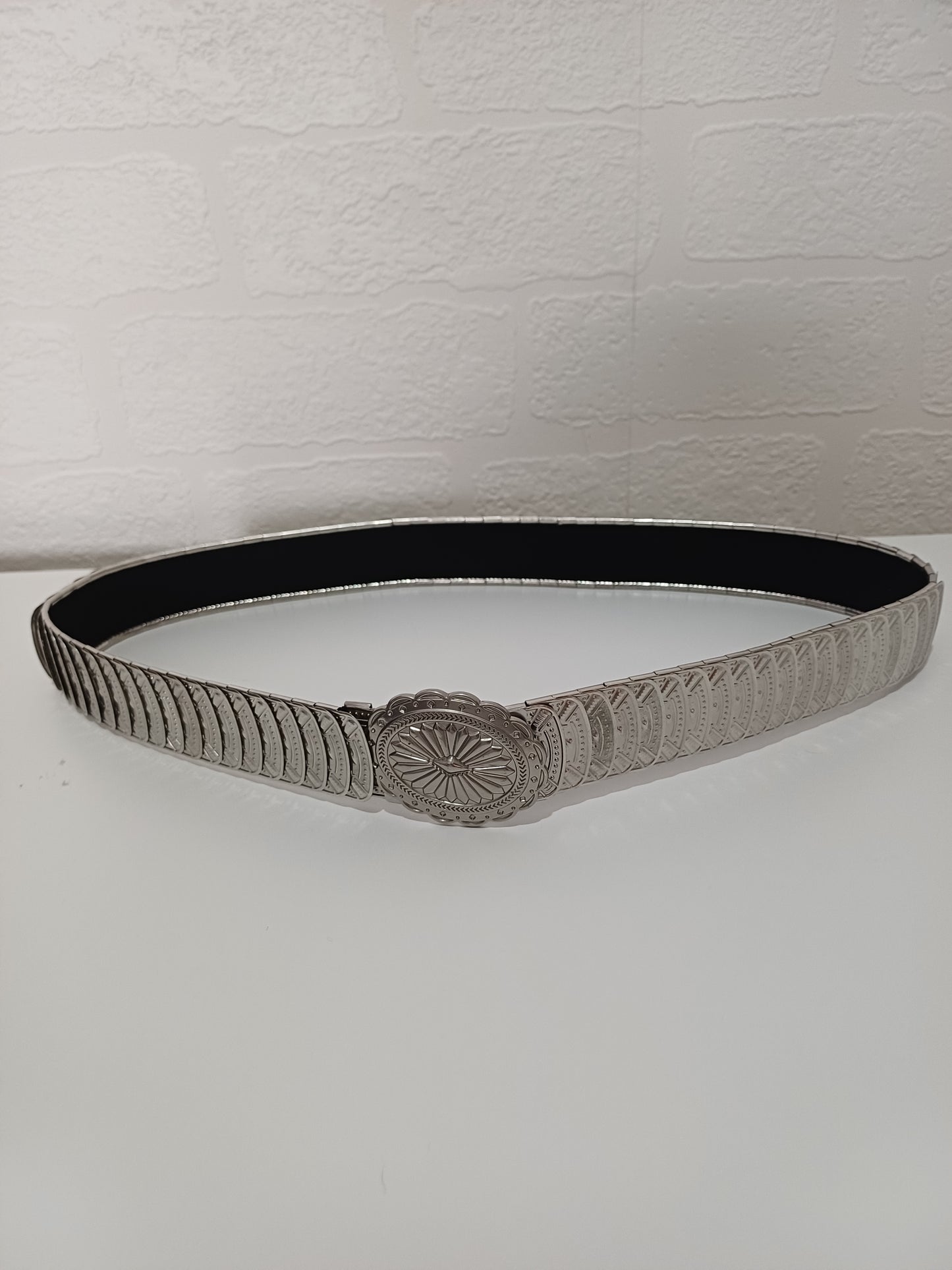 Women's Silver Tone Concho Stretch Belt Western Boho 31" - Good Condition
