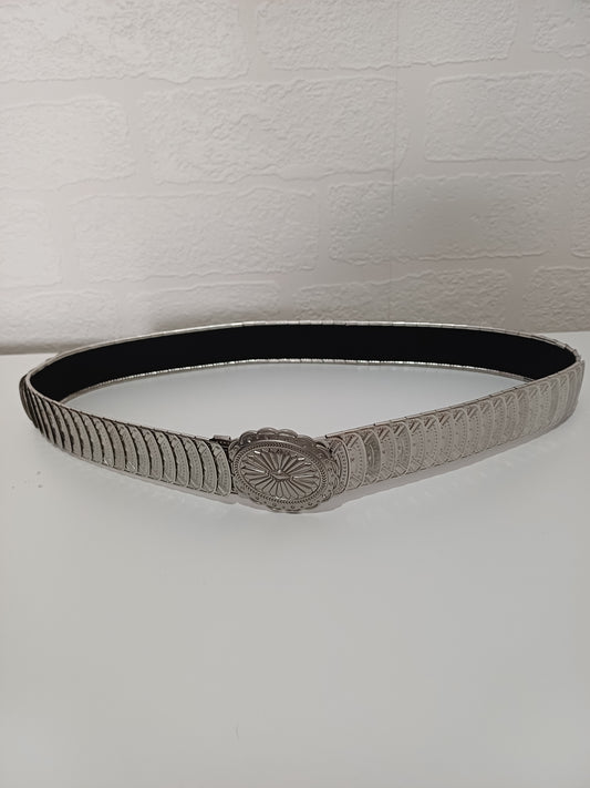 Women's Silver Tone Concho Stretch Belt Western Boho 31" - Good Condition