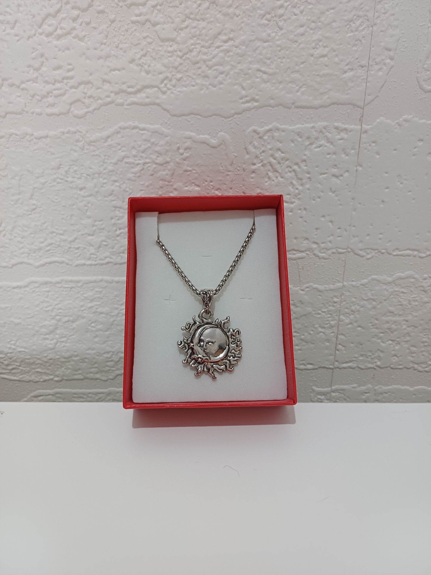 Silver Tone Sun and Moon Pendant Chain Necklace 30cm Gothic Boho - Like New Condition