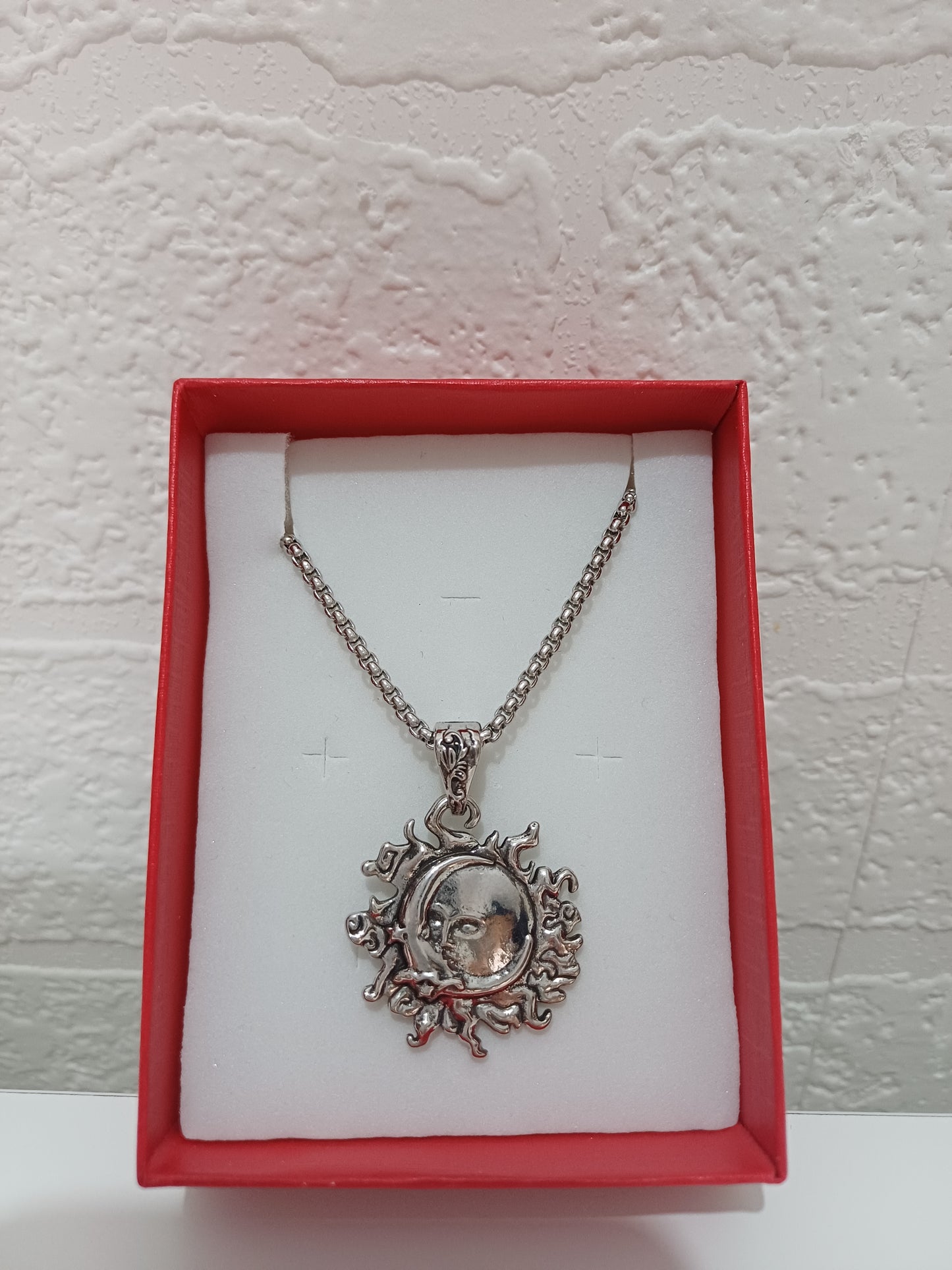 Silver Tone Sun and Moon Pendant Chain Necklace 30cm Gothic Boho - Like New Condition