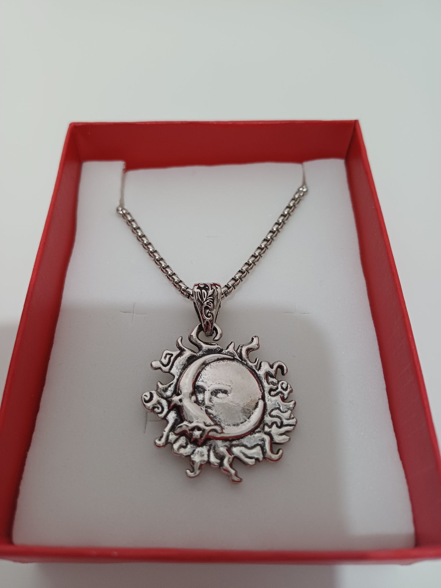 Silver Tone Sun and Moon Pendant Chain Necklace 30cm Gothic Boho - Like New Condition