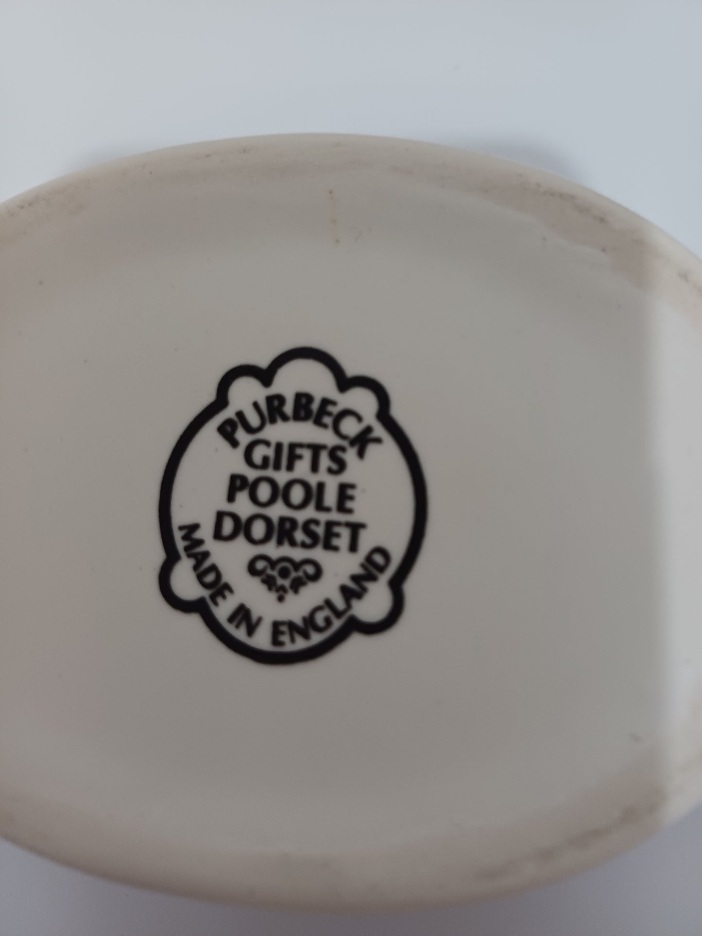 Purbeck Gifts Poole Dorset Vintage Style Floral Resin Trinket Box 9.5cm x 7cm - Very Good Condition