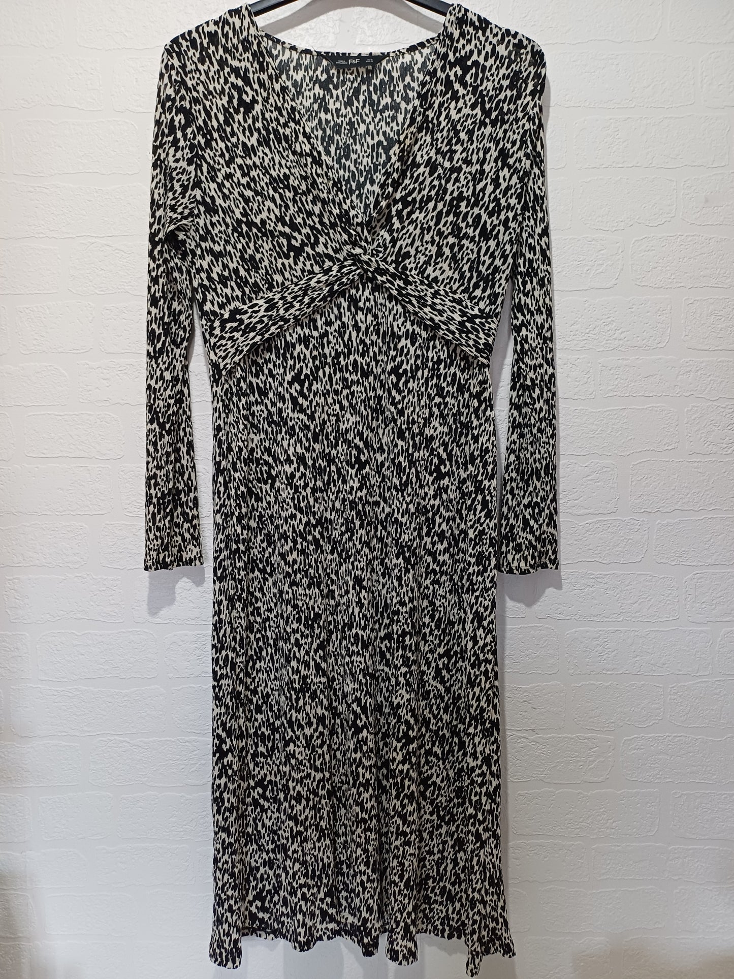 F&F Black and White Leopard Print Dress Size 12 Approx. 19" PTP - Very Good Condition