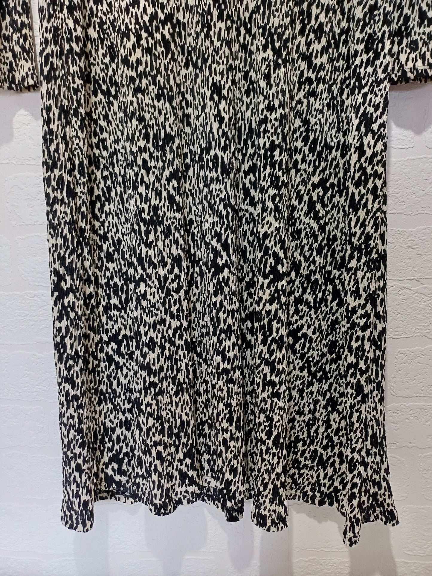 F&F Black and White Leopard Print Dress Size 12 Approx. 19" PTP - Very Good Condition