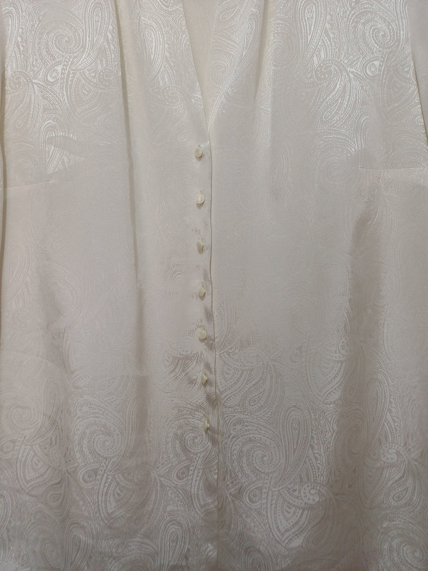 Women's Blouse St Michael Ivory Paisley Jacquard V-Neck Button Front Long Sleeve Size 20 Approx. 24" PTP - Good Condition