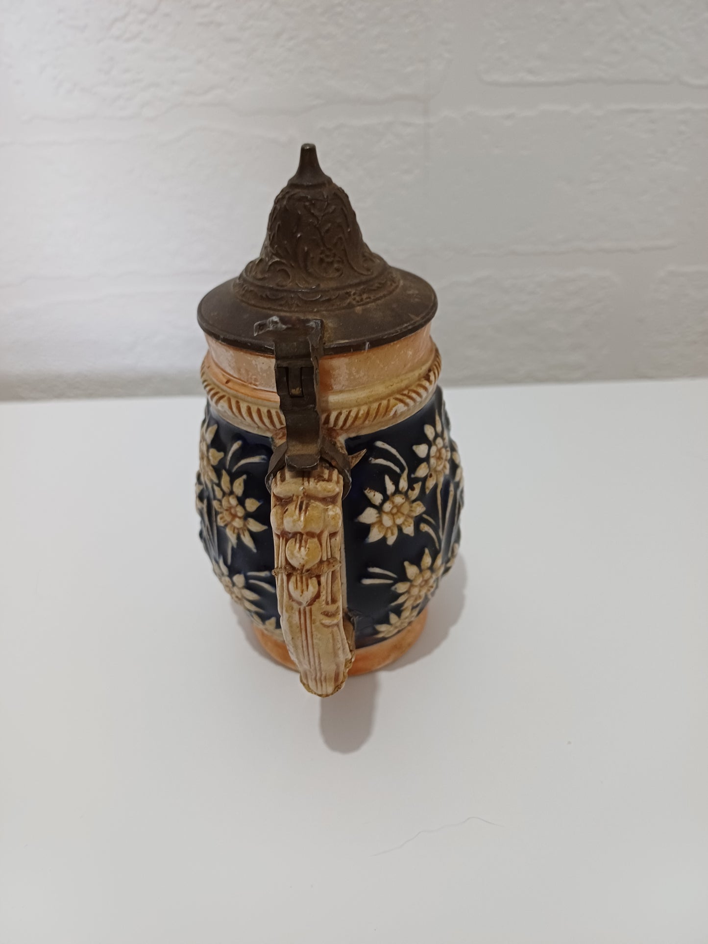 German Beer Stein with Hinged Lid Marked Germany Approx. 10cm H (14cm with Lid) - Vintage Condition