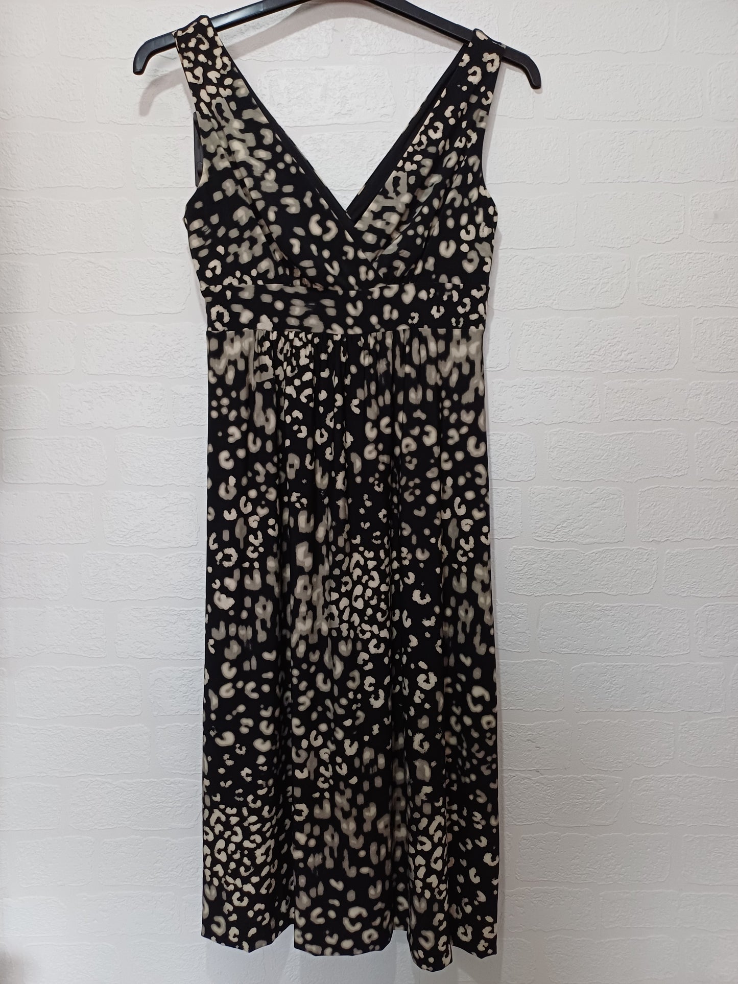 Women's Maxi Dress M&S Black Animal Print Sleeveless Flowing Skirt Approx. UK 8 Approx. 42" Length - Very Good Condition