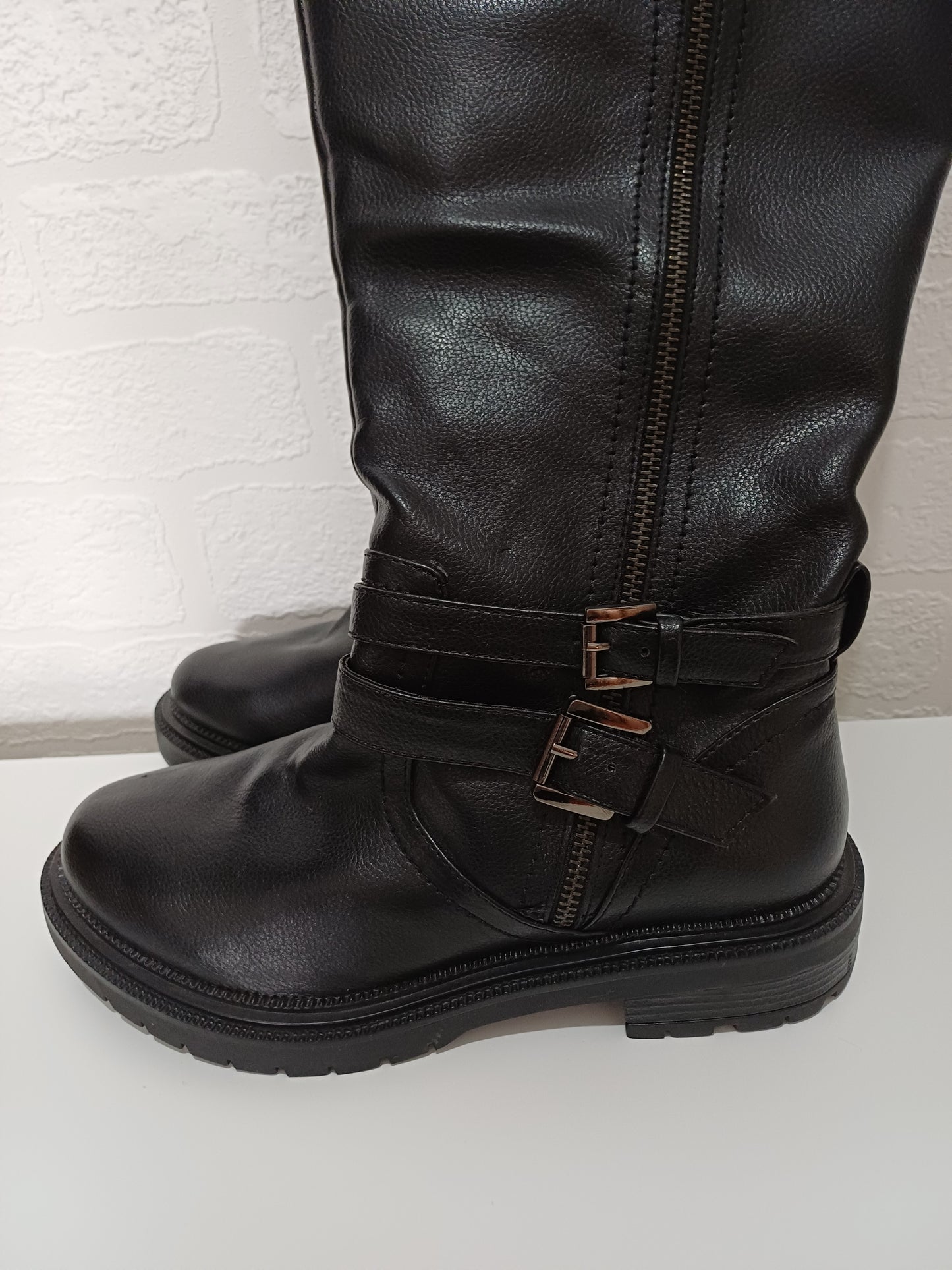 Women's Knee High Boots Simply Be Black Buckle Strap Side Zip Chunky Sole Wide Fit UK 6 - Like New Condition