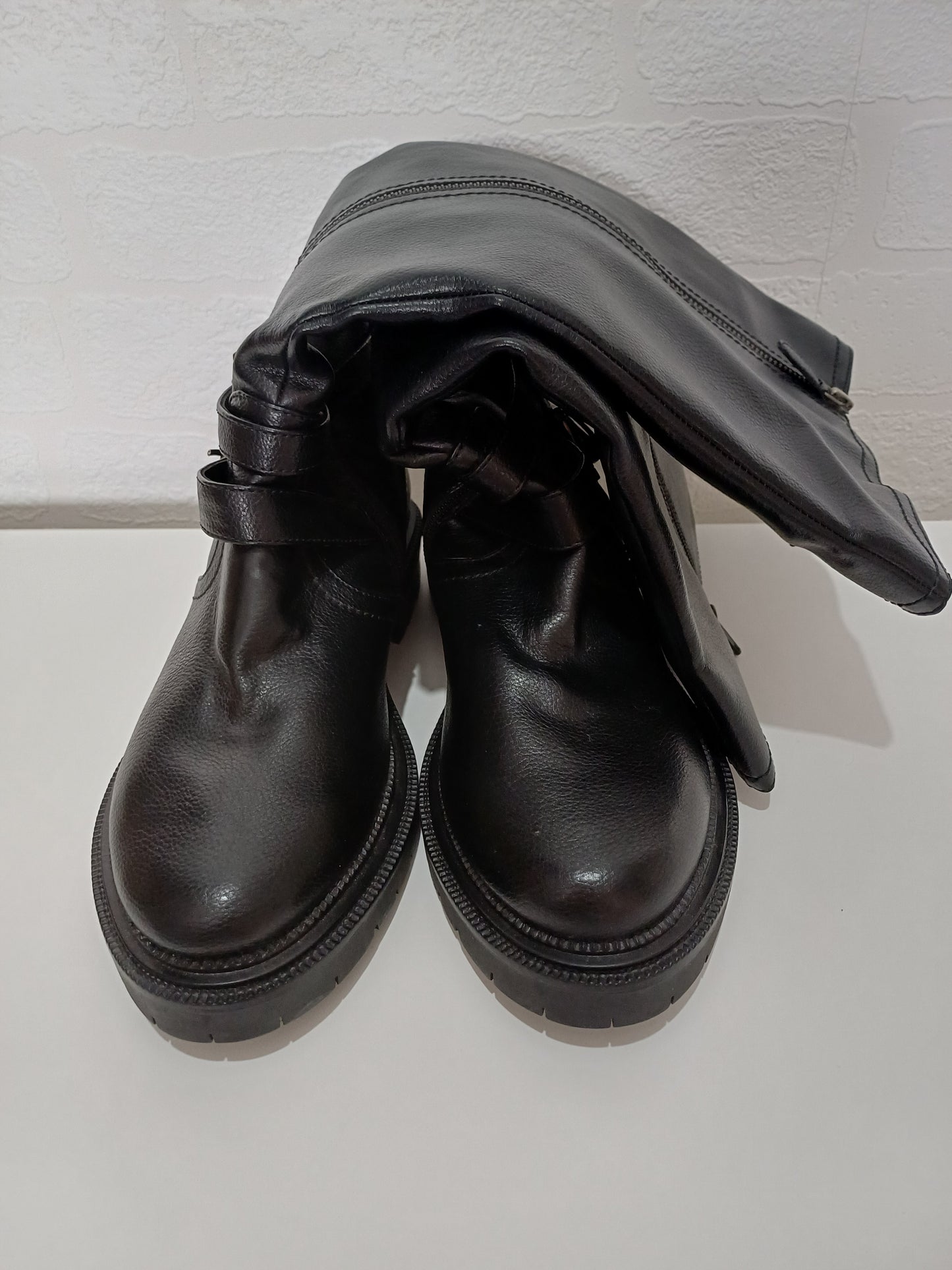 Women's Knee High Boots Simply Be Black Buckle Strap Side Zip Chunky Sole Wide Fit UK 6 - Like New Condition