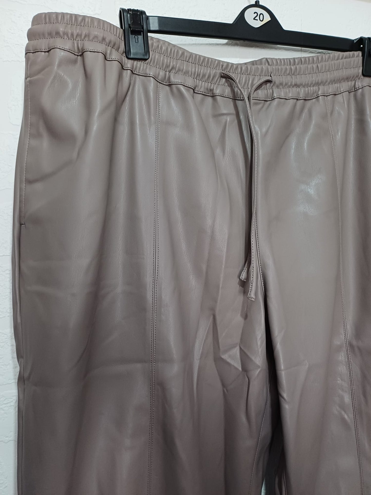 Women's Trousers JD Williams Taupe Faux Leather Wide Leg Plus Size 22 Approx. 21" PTP - New Condition
