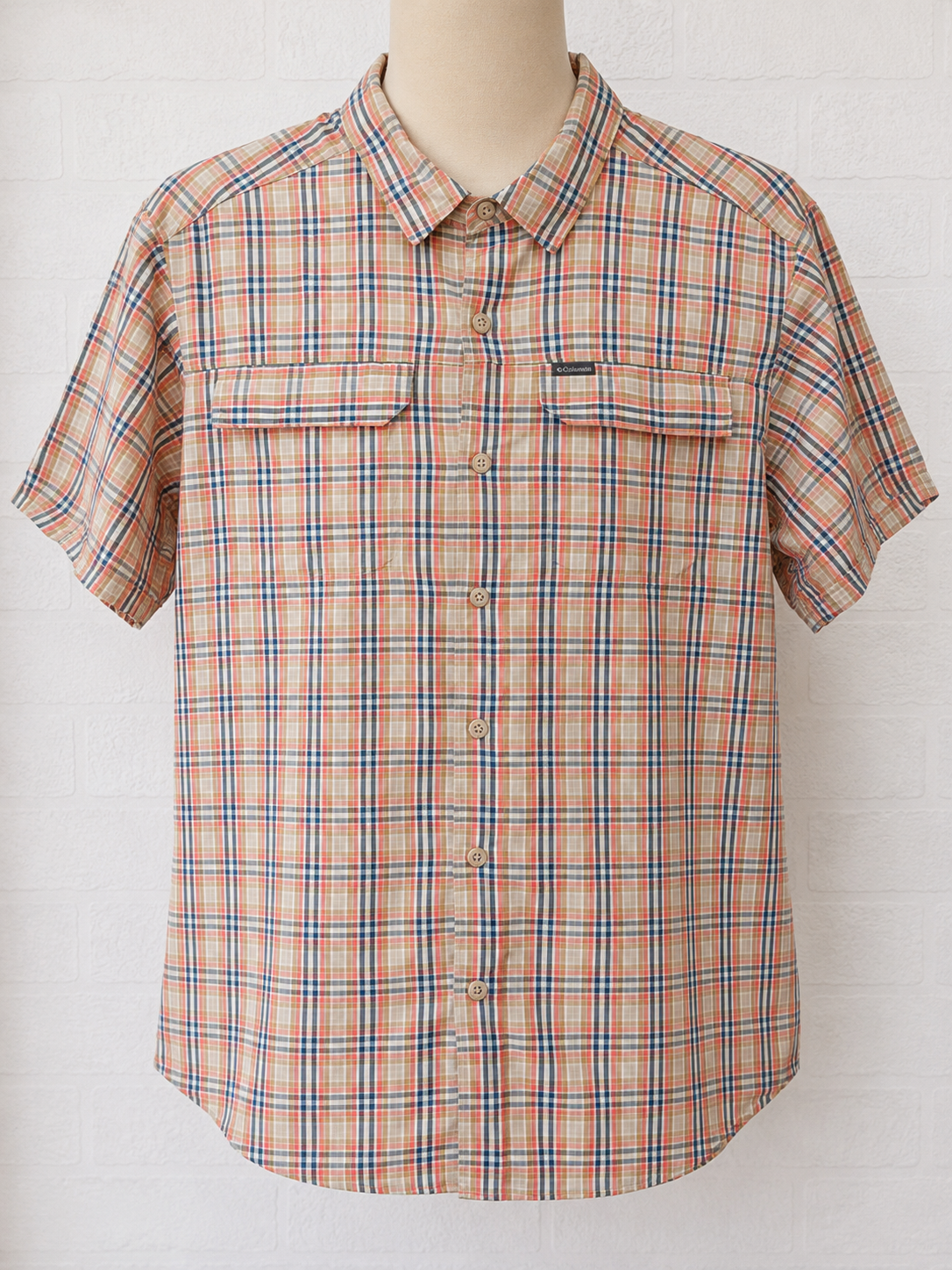 Men's Shirt Columbia Plaid Multi Colour Short Sleeve Outdoor Fishing Approx. 22" PTP 30" Length Approx. Size L - Very Good Condition