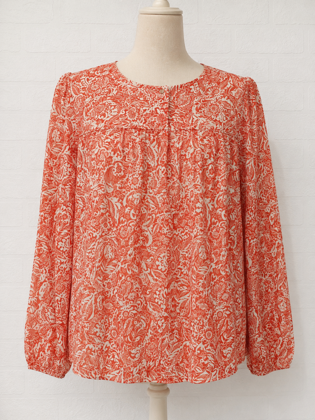 Women's Blouse TU Orange Red White Floral Boho Tie Neck Long Sleeve Size 14 Approx. 20.5" PTP - Very Good Condition