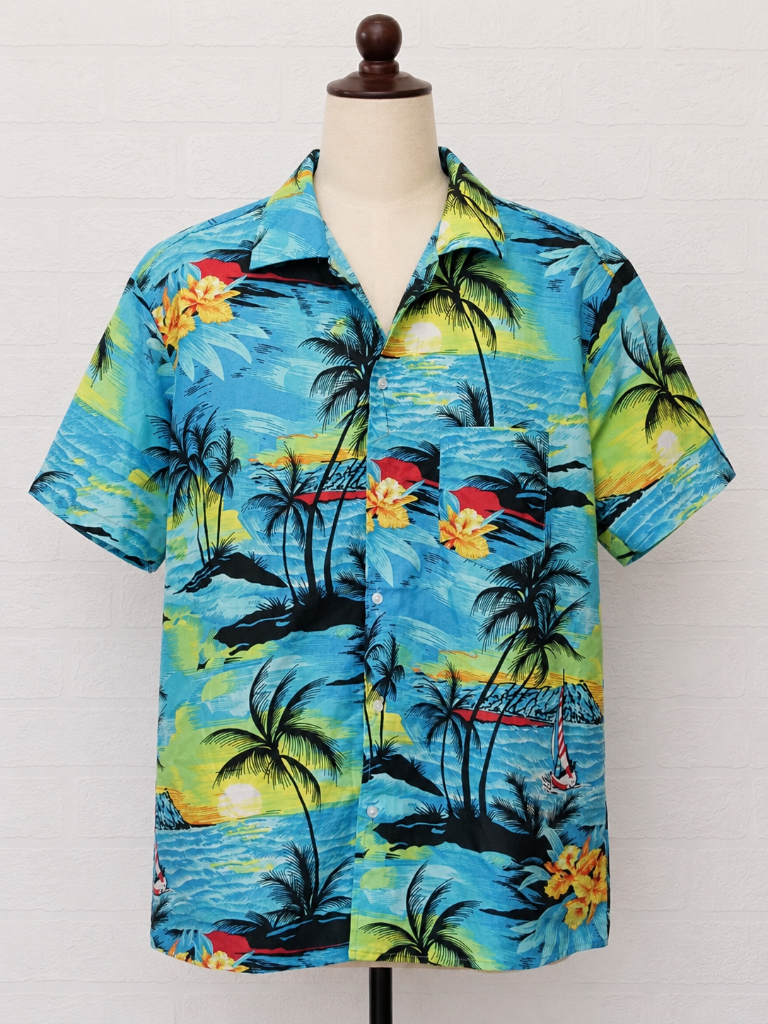 Men's Shirt Rima Floral Parrots Palm Trees Island Print Medium Approx. 22" PTP - Very Good Condition