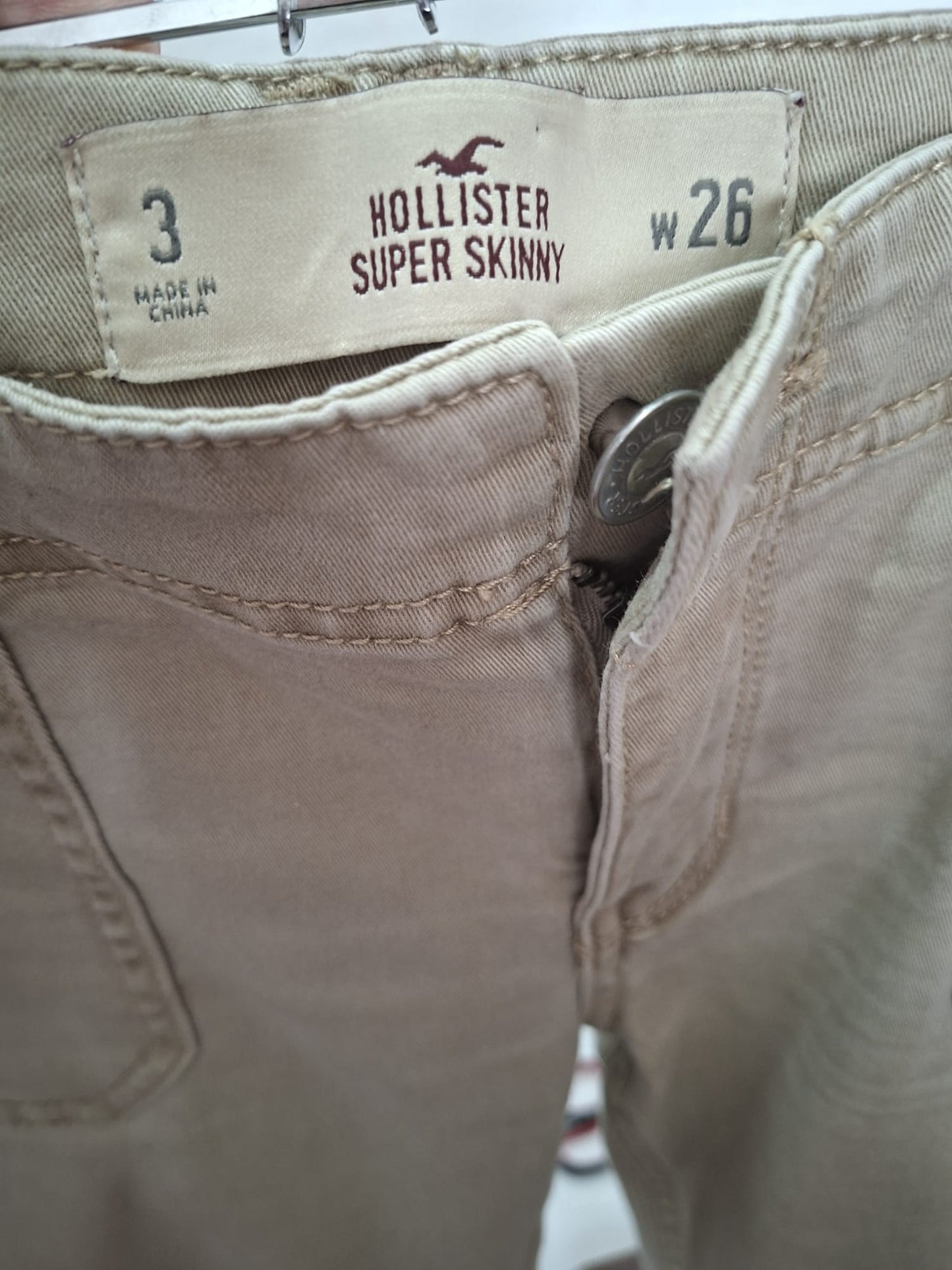 Hollister Beige Skinny Jeans W26 30W 29L - Very Good Condition