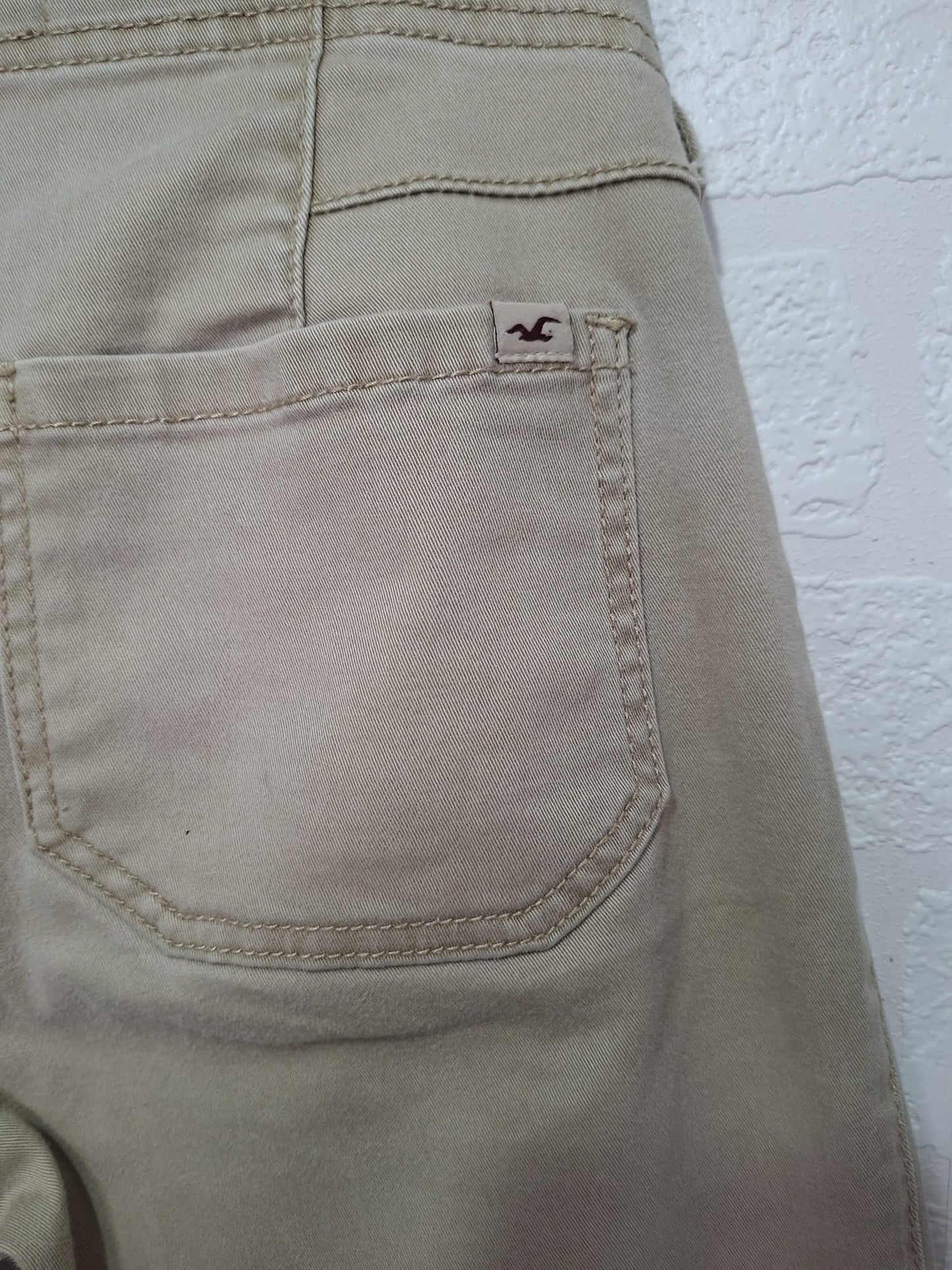 Hollister Beige Skinny Jeans W26 30W 29L - Very Good Condition