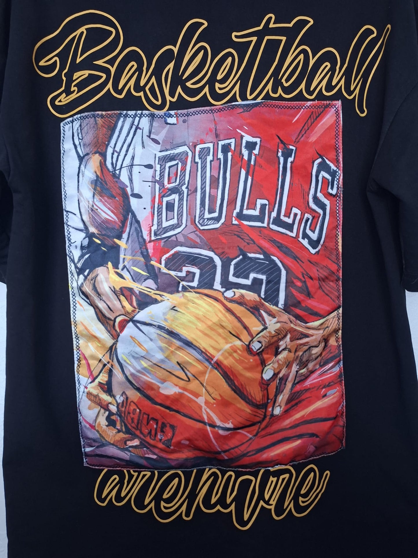 Frenzy Bulls Basketball Graphic T-Shirt Medium 20" PTP - Very Good Condition