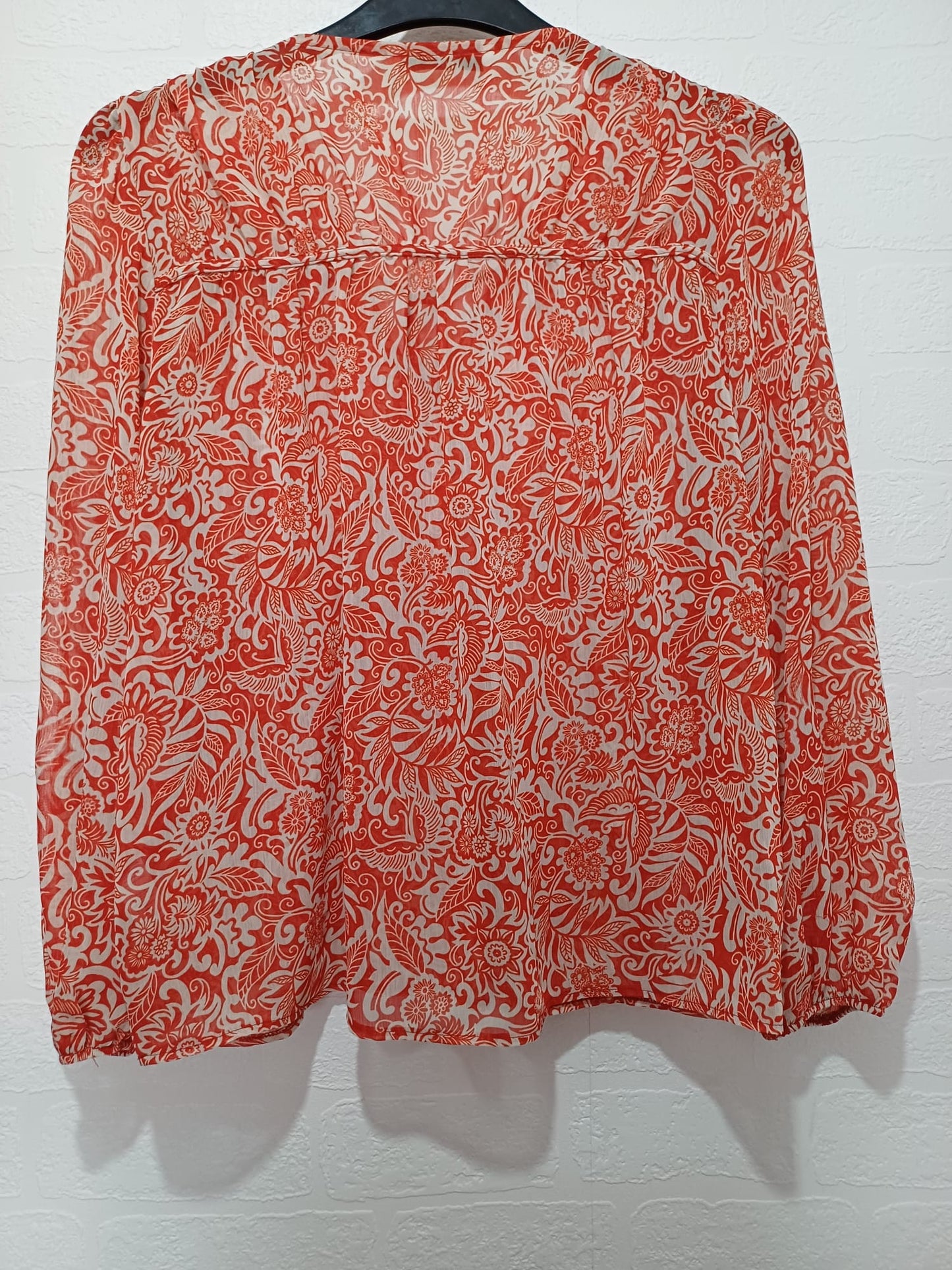 Women's Blouse TU Orange Red White Floral Boho Tie Neck Long Sleeve Size 14 Approx. 20.5" PTP - Very Good Condition