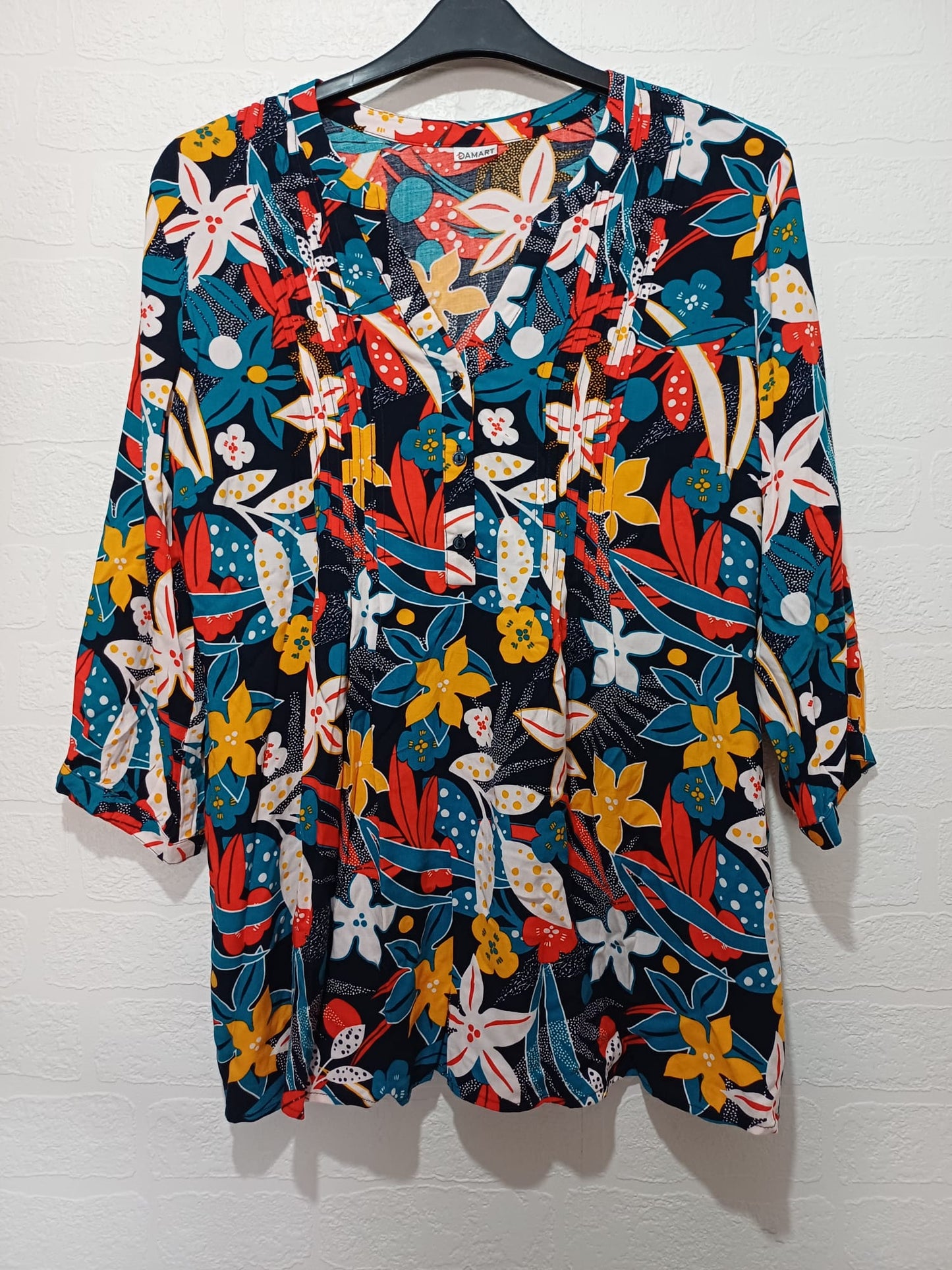 Women's Tunic Blouse Damart Black Turquoise Red Orange White Floral V Neck 3/4 Sleeve Size 14 Approx. 21" PTP - Very Good Condition