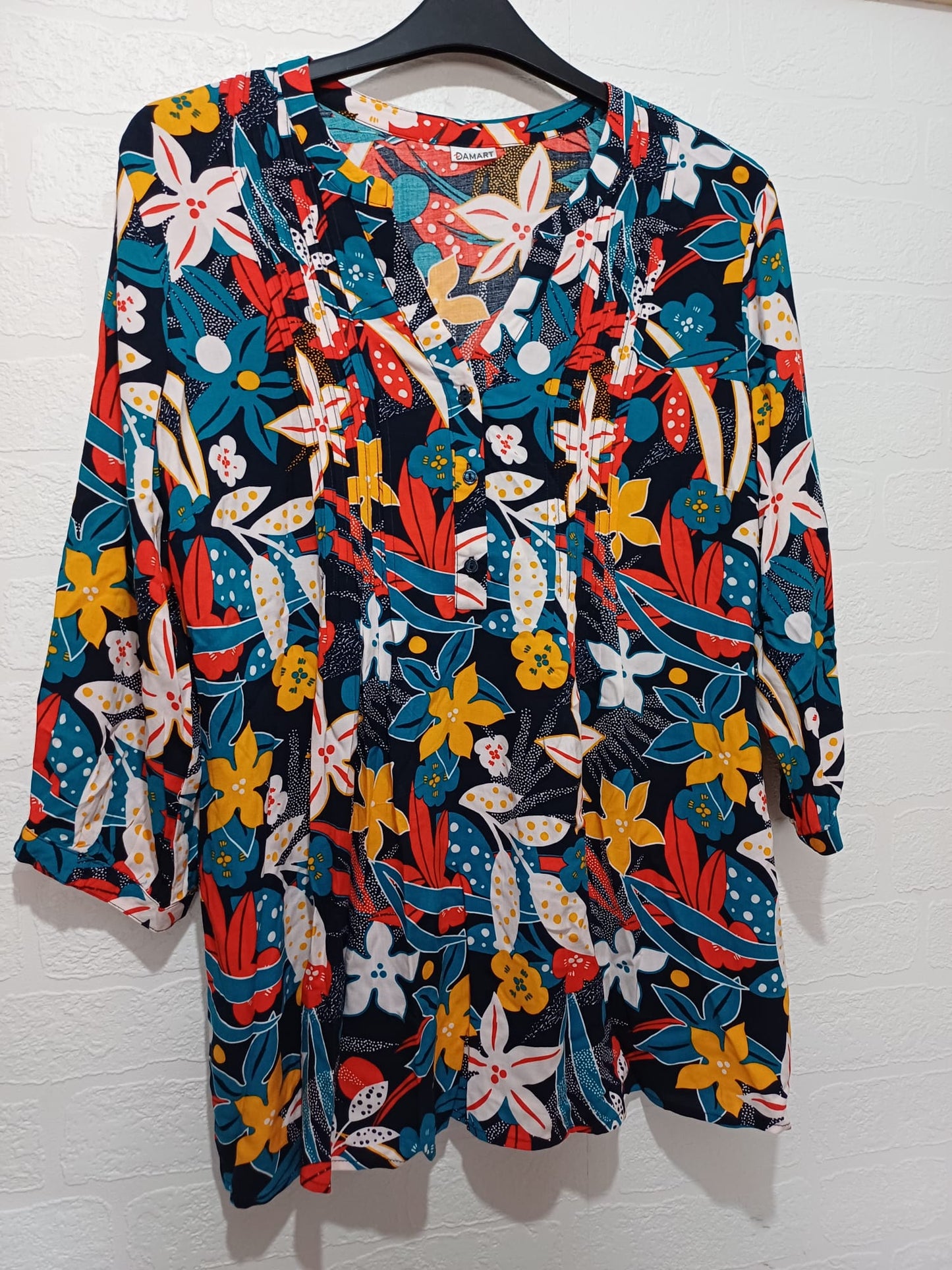 Women's Tunic Blouse Damart Black Turquoise Red Orange White Floral V Neck 3/4 Sleeve Size 14 Approx. 21" PTP - Very Good Condition