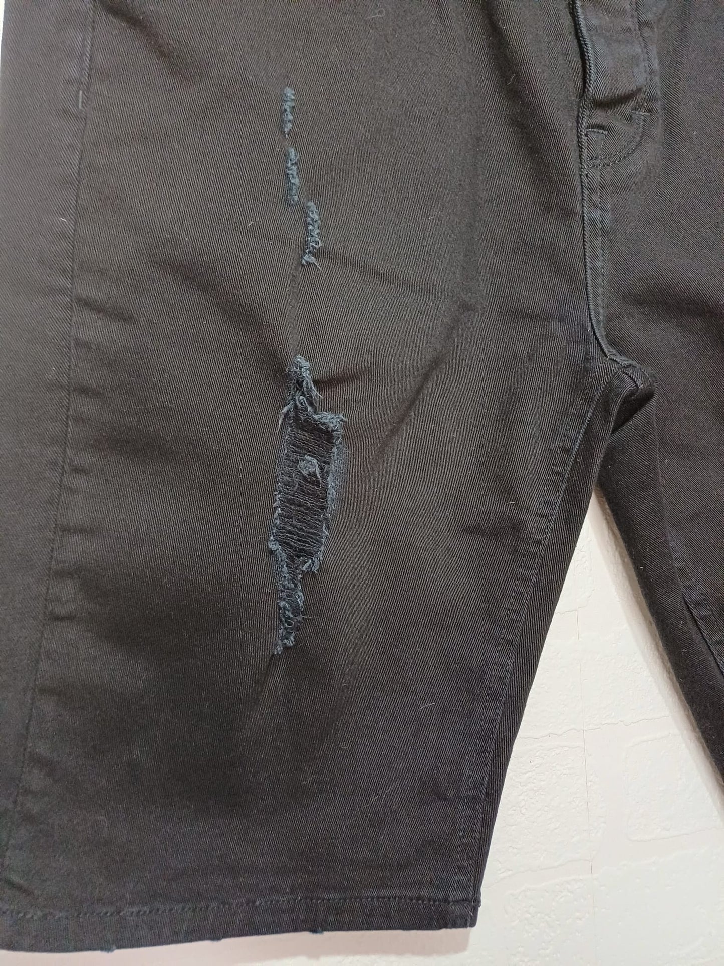 Men's Shorts Denim & Co Black Distressed Denim W35 Approx. 21" Long - Very Good Condition