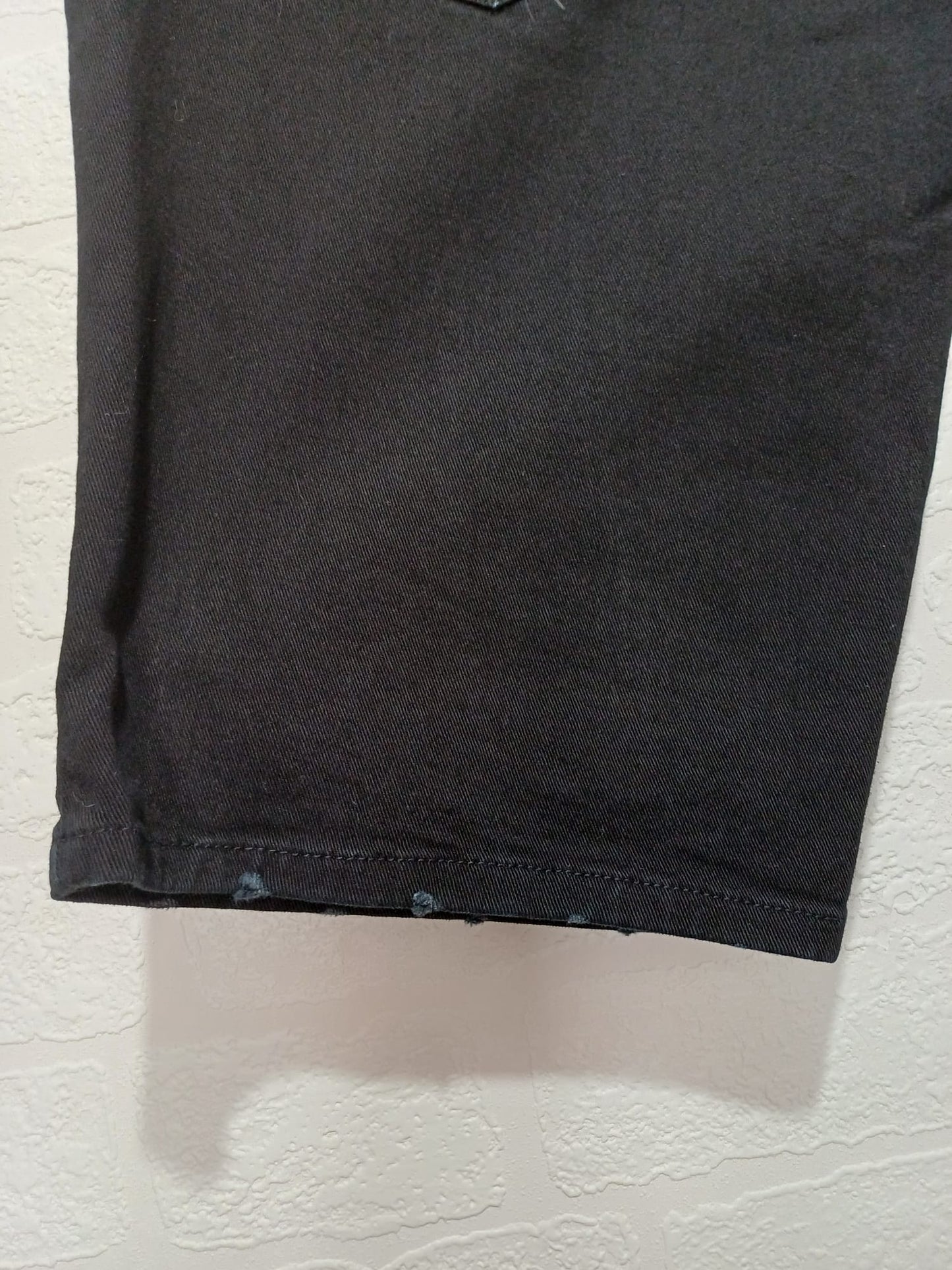 Men's Shorts Denim & Co Black Distressed Denim W35 Approx. 21" Long - Very Good Condition