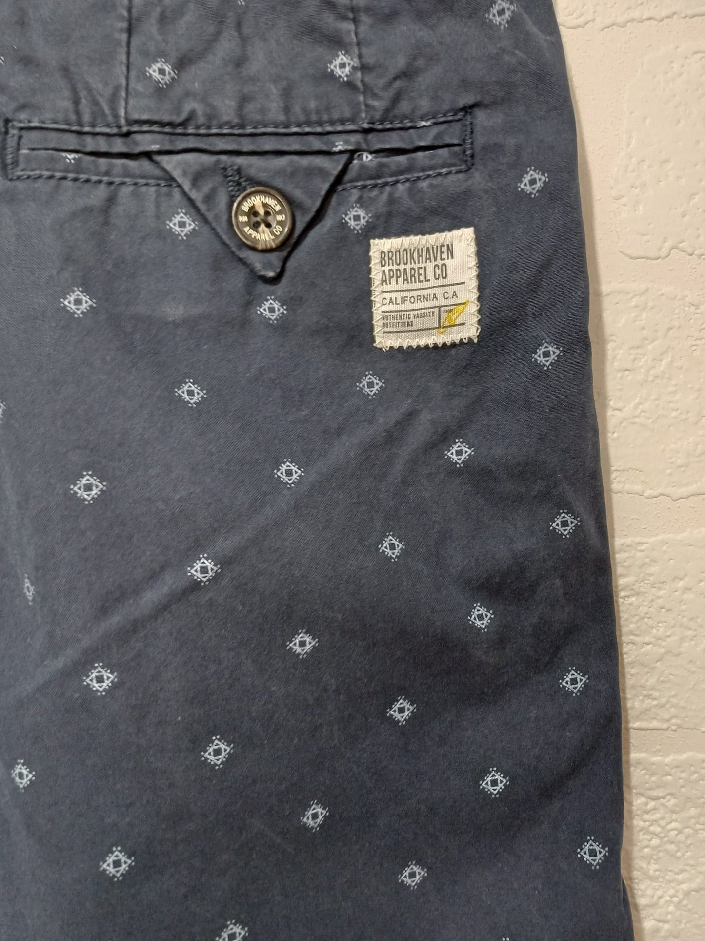 Men's Chino Shorts Brookhaven Apparel & Co Navy Blue Geometric Print W31 - Very Good Condition