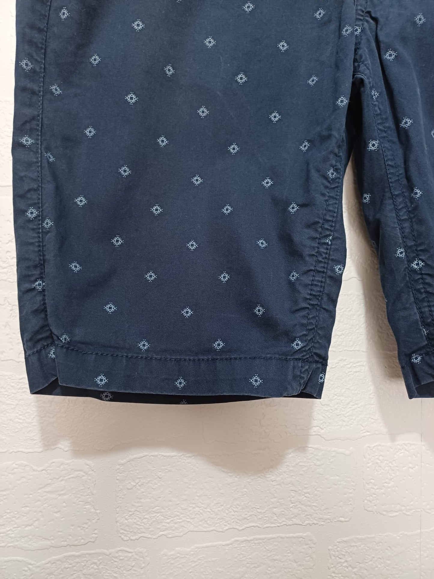 Men's Chino Shorts Brookhaven Apparel & Co Navy Blue Geometric Print W31 - Very Good Condition