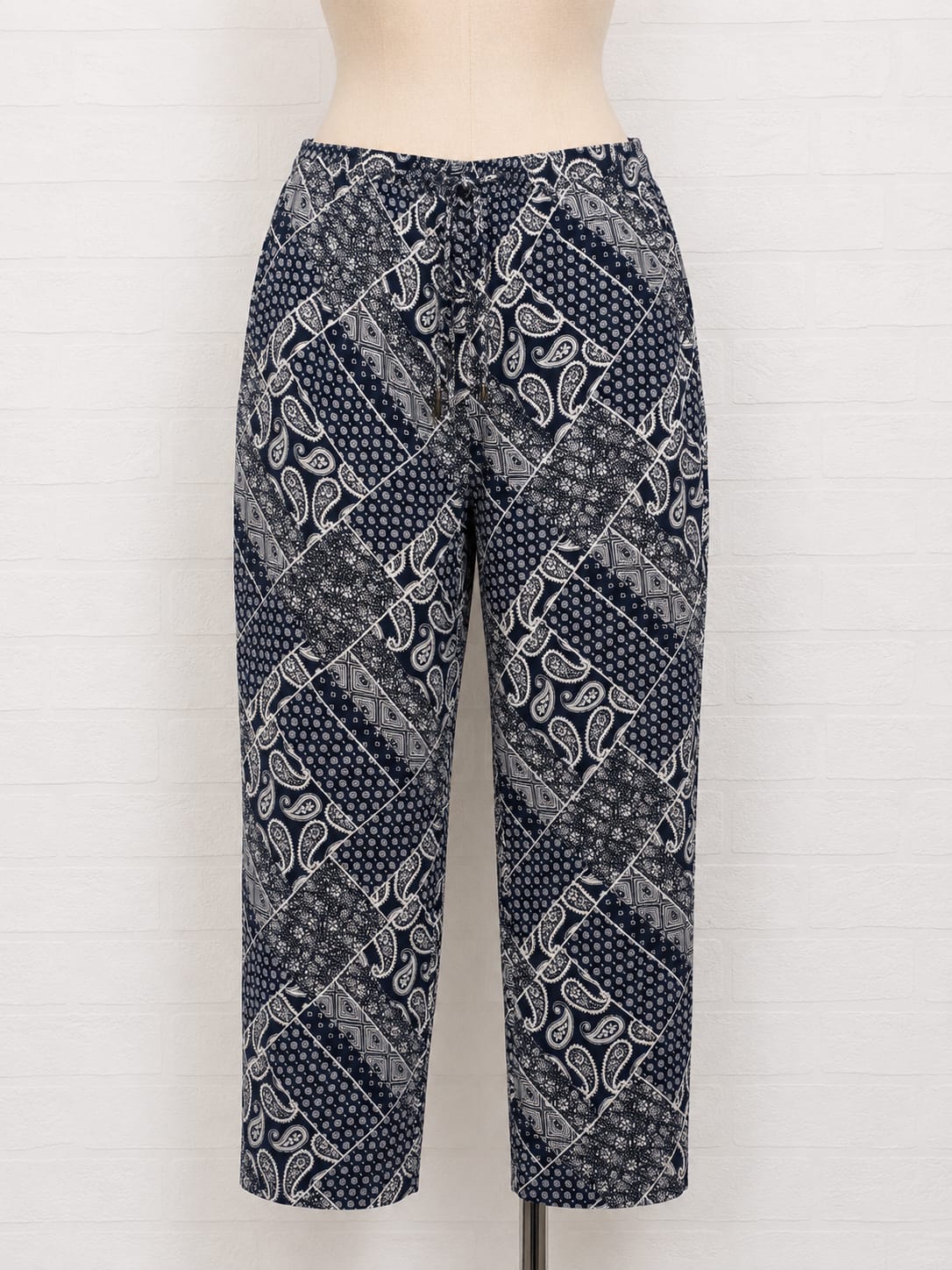 Women's Trousers Papaya Navy & White Paisley Print Pull On Elasticated Waist Size 18 - Very Good Condition