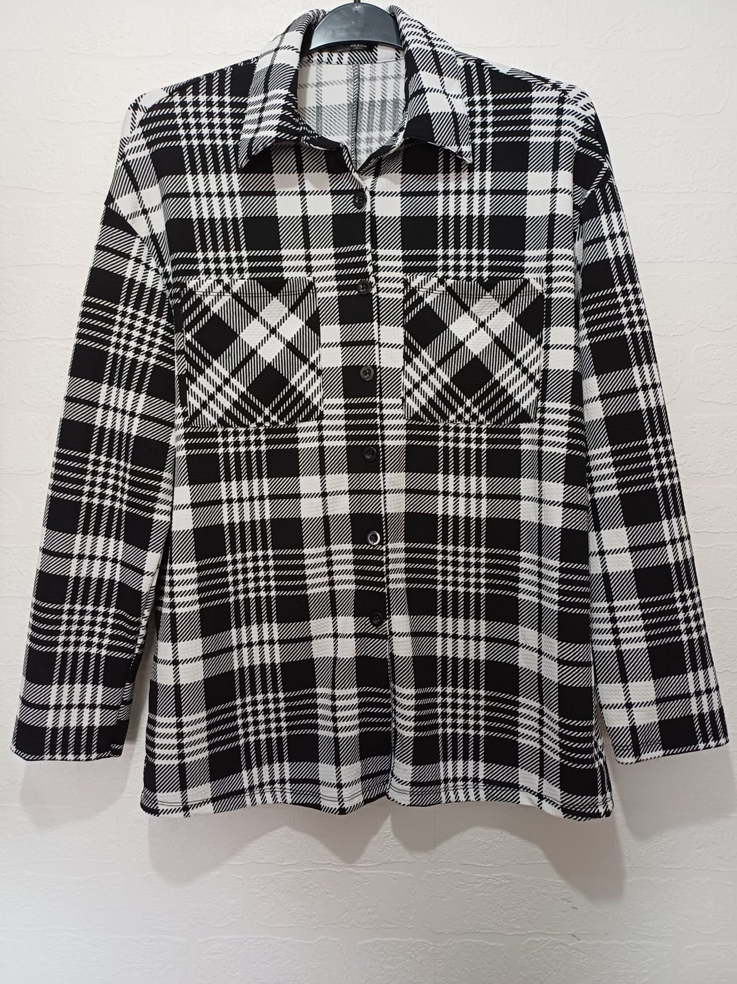Women's Shirt Jacket SHEIN Black & White Check Over Shirt Shacket Button Front Size XL Approx. 23" PTP - Very Good Condition
