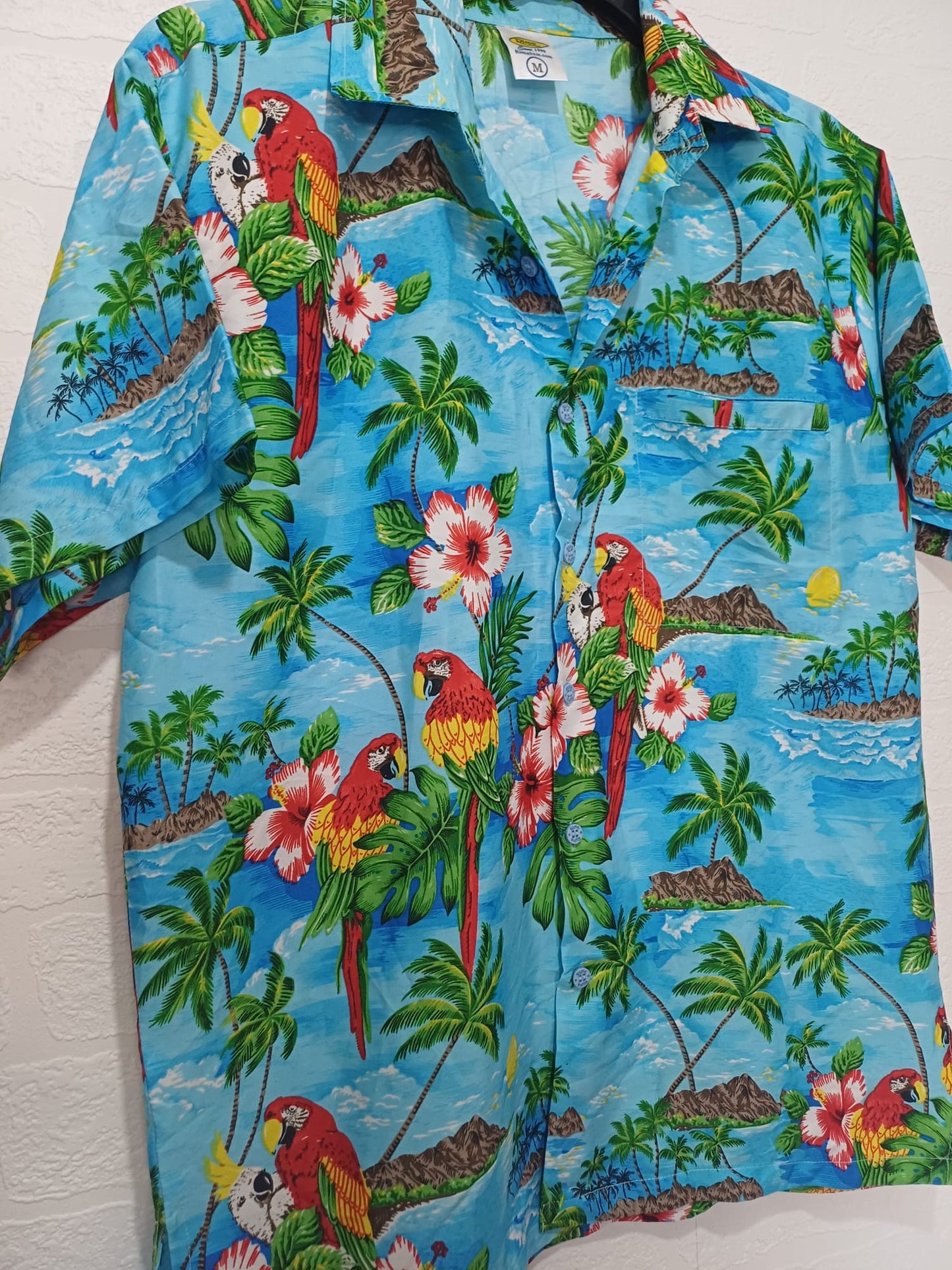 Men's Shirt Rima Floral Parrots Palm Trees Island Print Medium Approx. 22" PTP - Very Good Condition