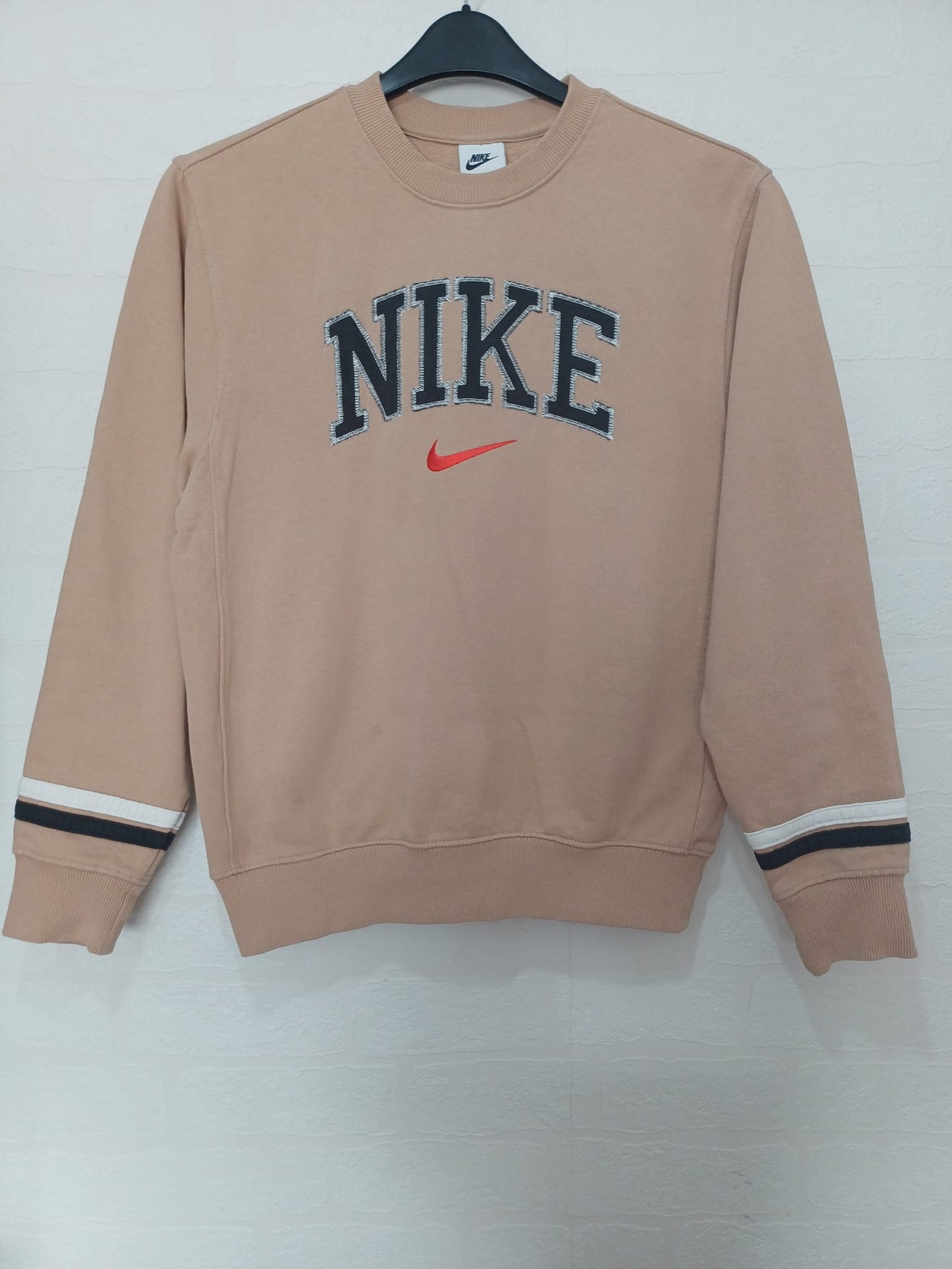 Men's Sweatshirt Nike Beige/Peach Crew Neck Logo Chest Red Swoosh Striped Cuffs Size XS/S - Very Good Condition