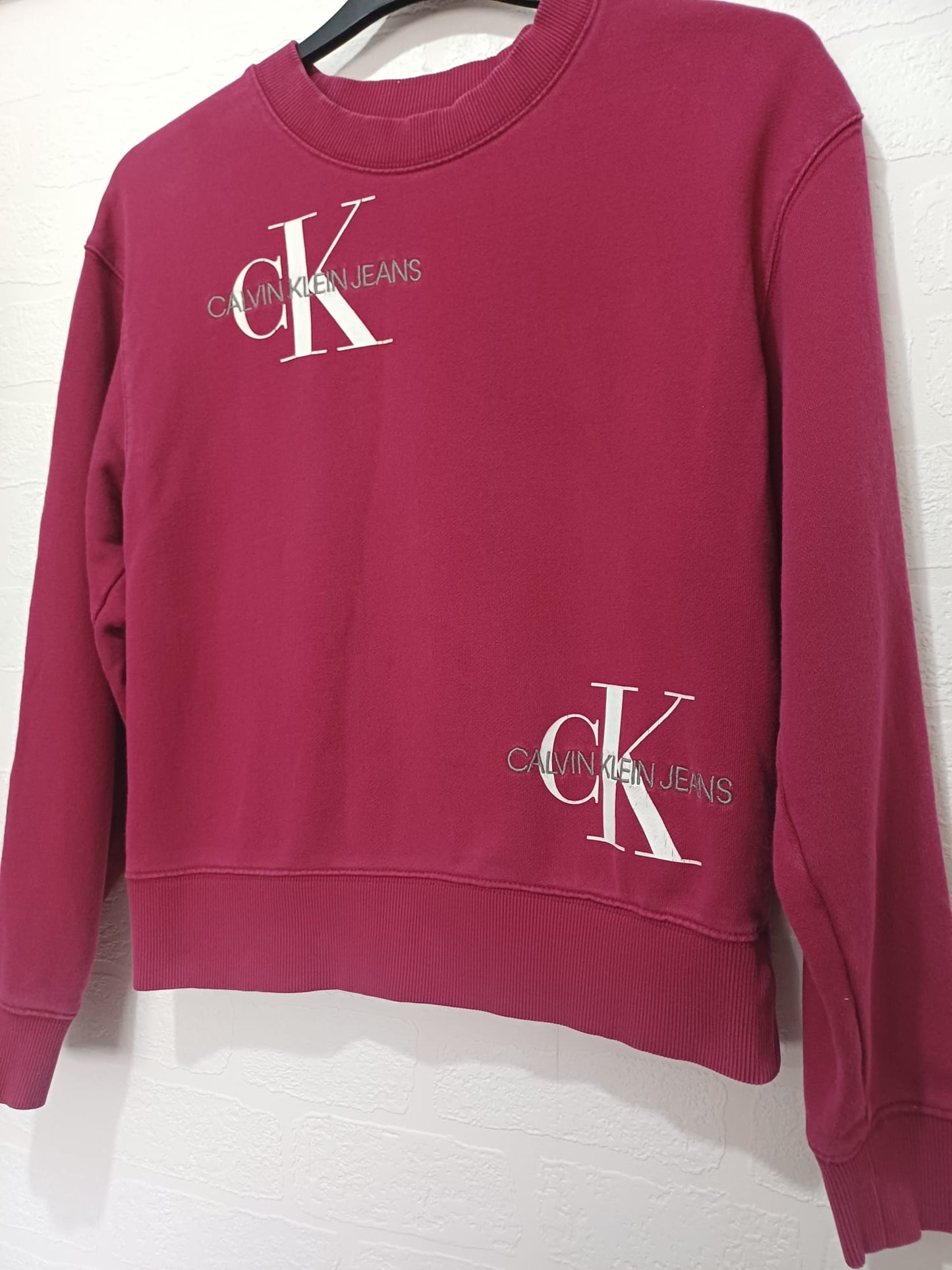Women's Sweatshirt Calvin Klein Jeans Burgundy Logo Crew Neck Relaxed Fit XS Approx. 20" PTP - Good Condition