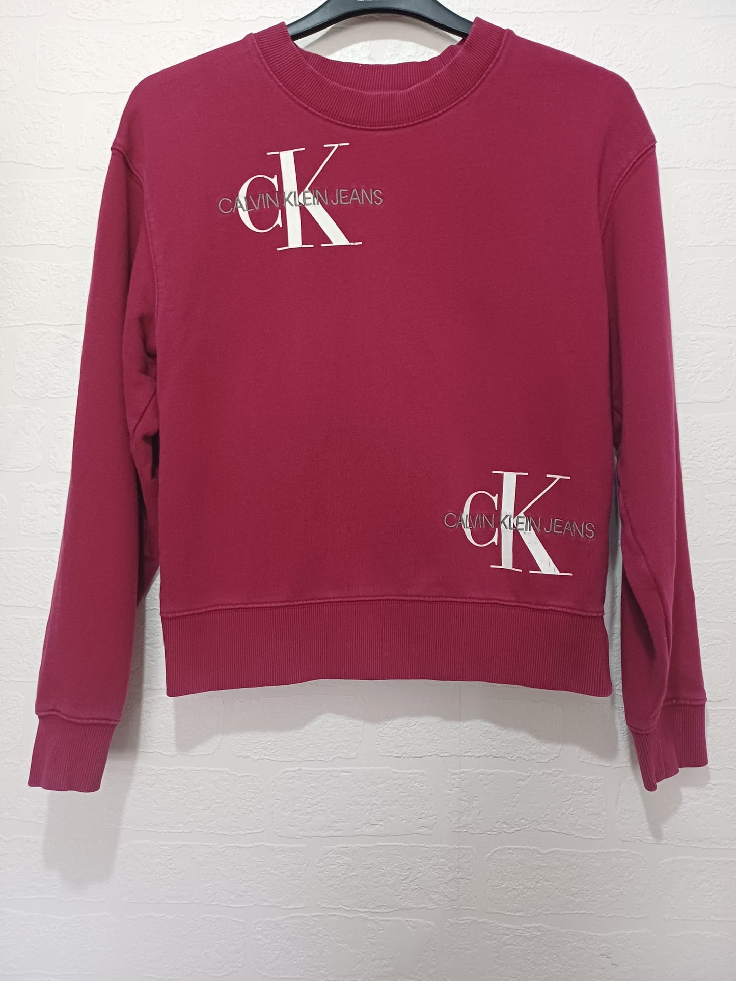 Women's Sweatshirt Calvin Klein Jeans Burgundy Logo Crew Neck Relaxed Fit XS Approx. 20" PTP - Good Condition
