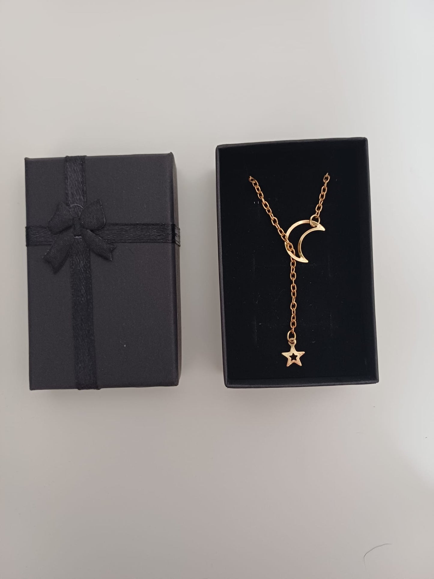 Women's Necklace Gold Tone Crescent Moon & Star Pendant Approx. 55cm - New Condition