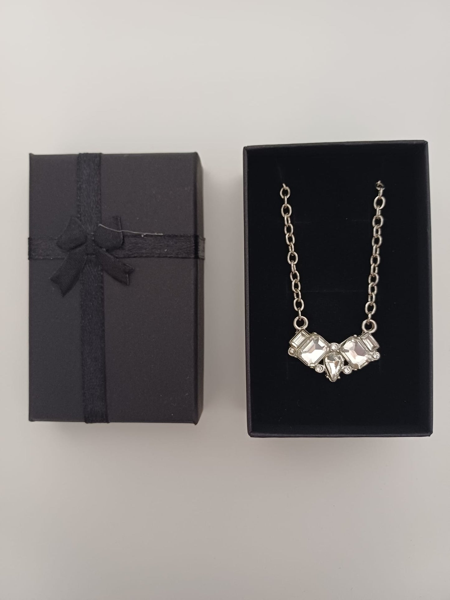 Women's Necklace Silver Tone Clear Crystal Statement Gift Box Approx. 48cm - Very Good Condition